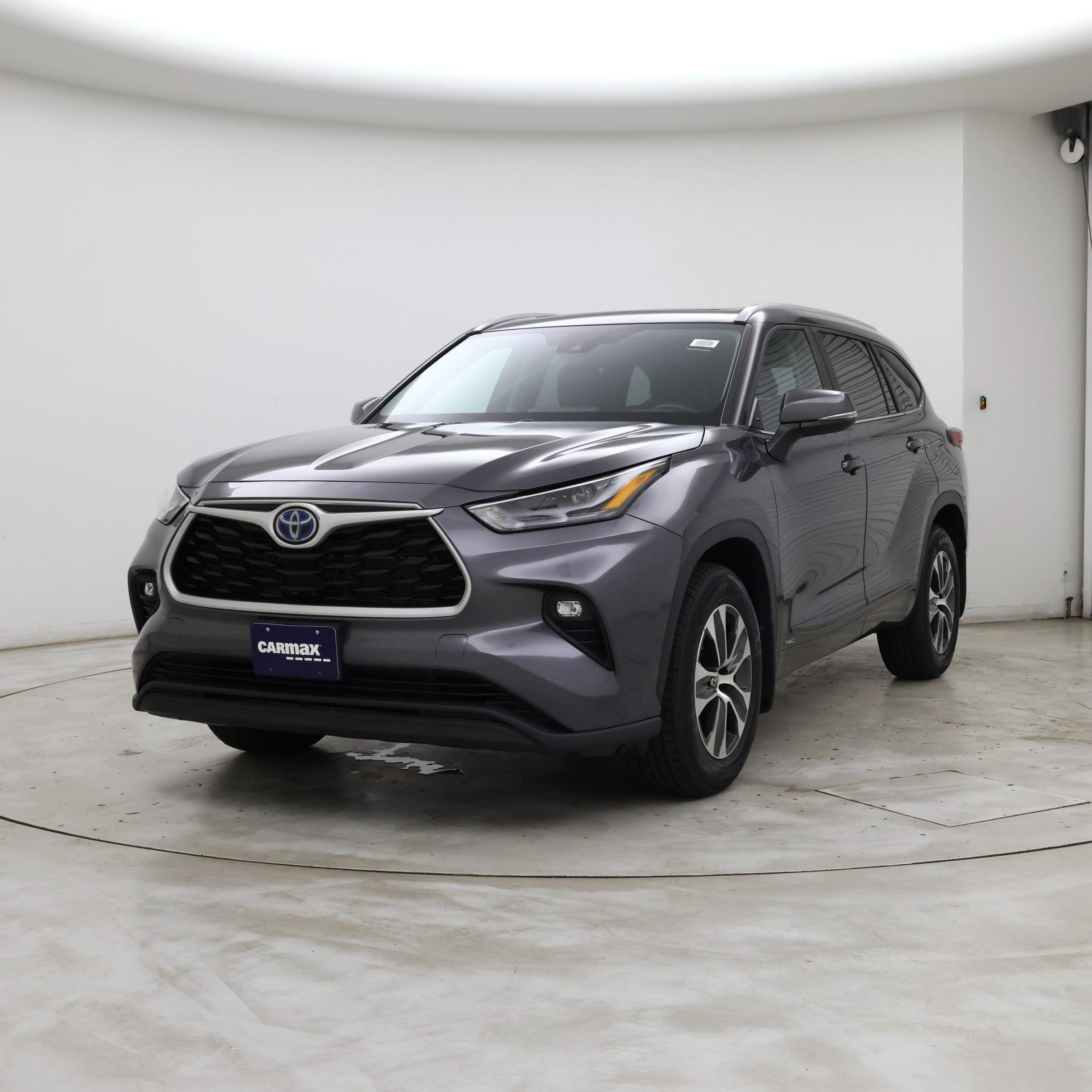 Thumbnail: 2023 Toyota Highlander - 4