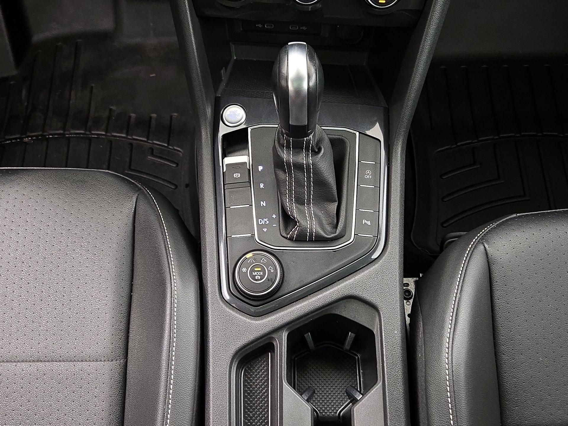 Thumbnail: 2021 Volkswagen Tiguan - 16