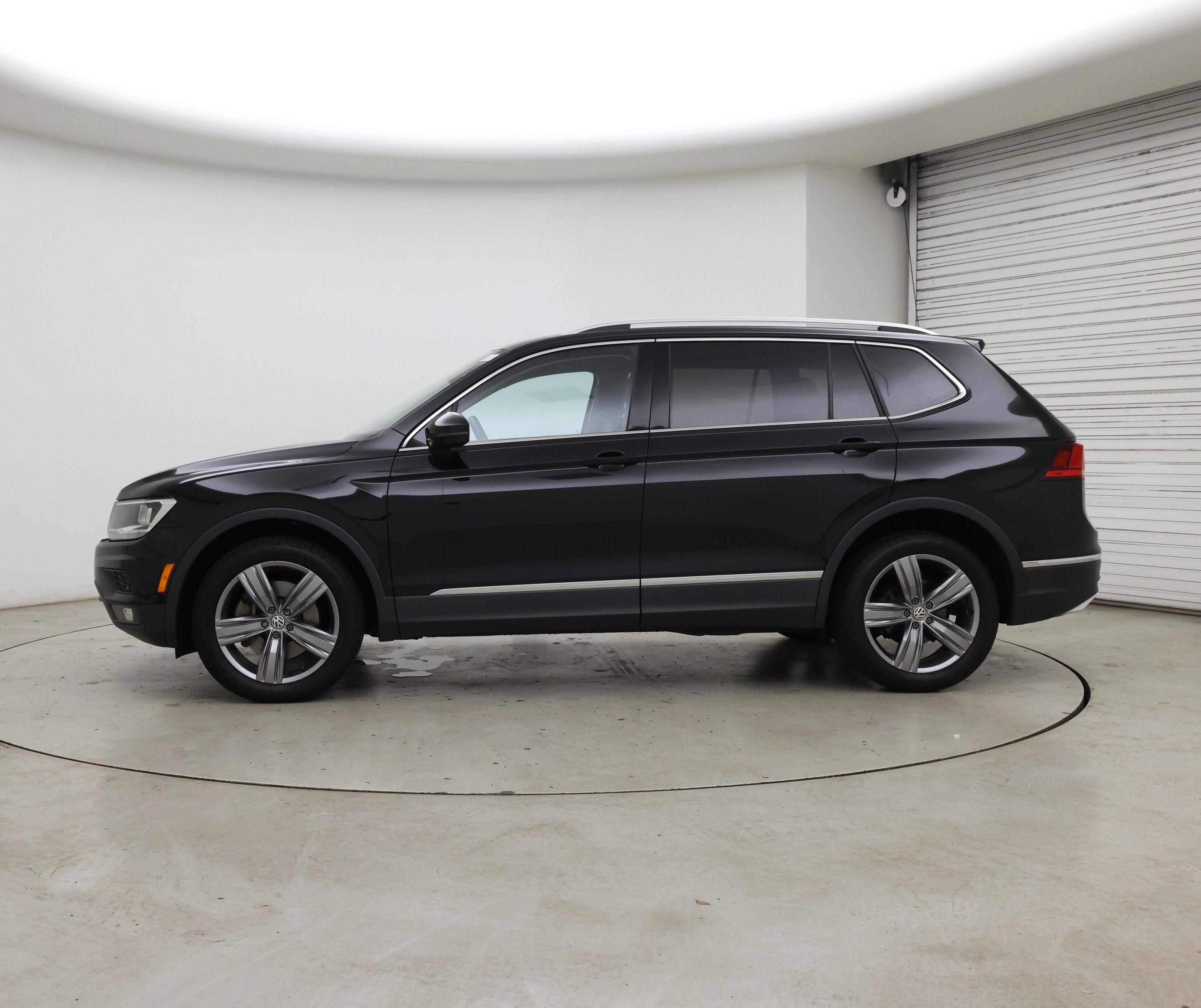 Thumbnail: 2021 Volkswagen Tiguan - 3