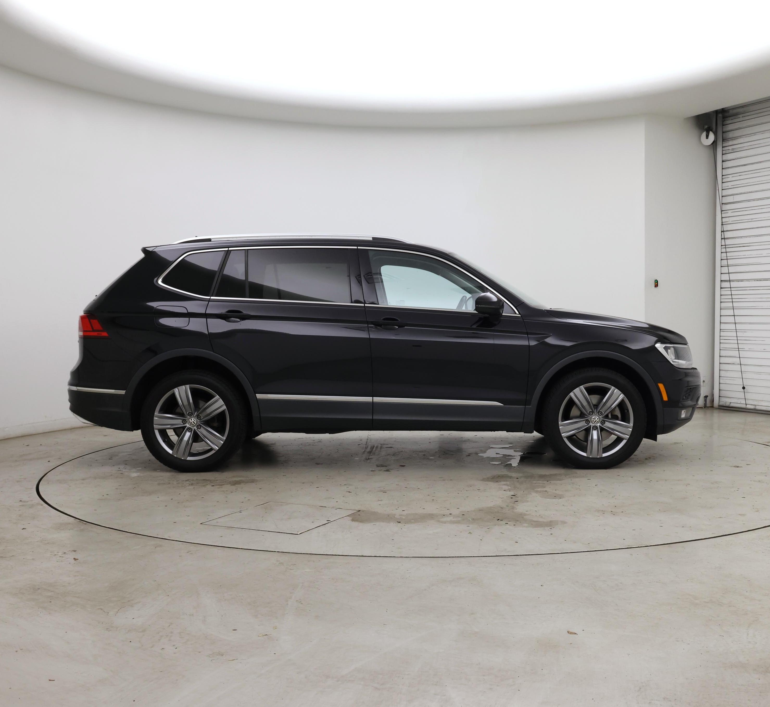 Thumbnail: 2021 Volkswagen Tiguan - 7