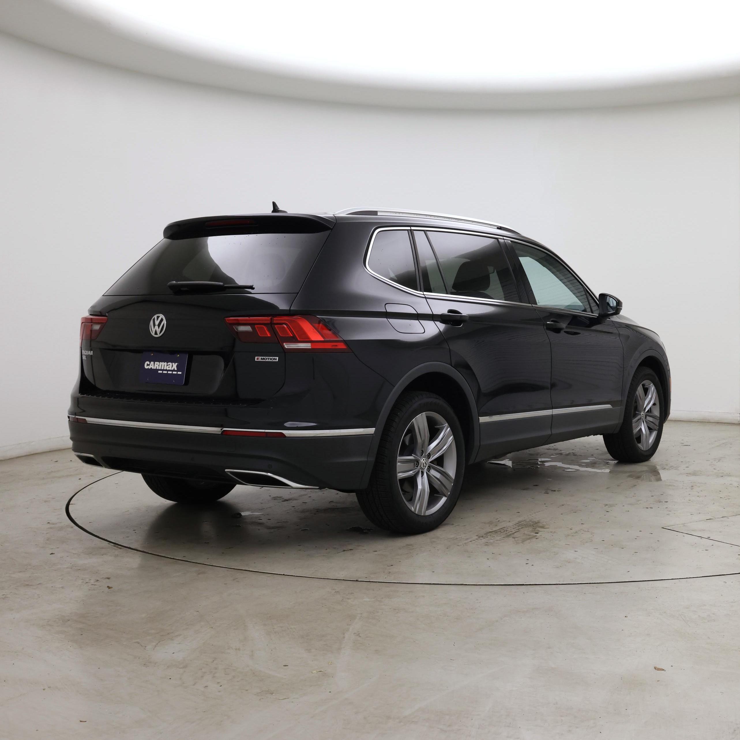 Thumbnail: 2021 Volkswagen Tiguan - 8