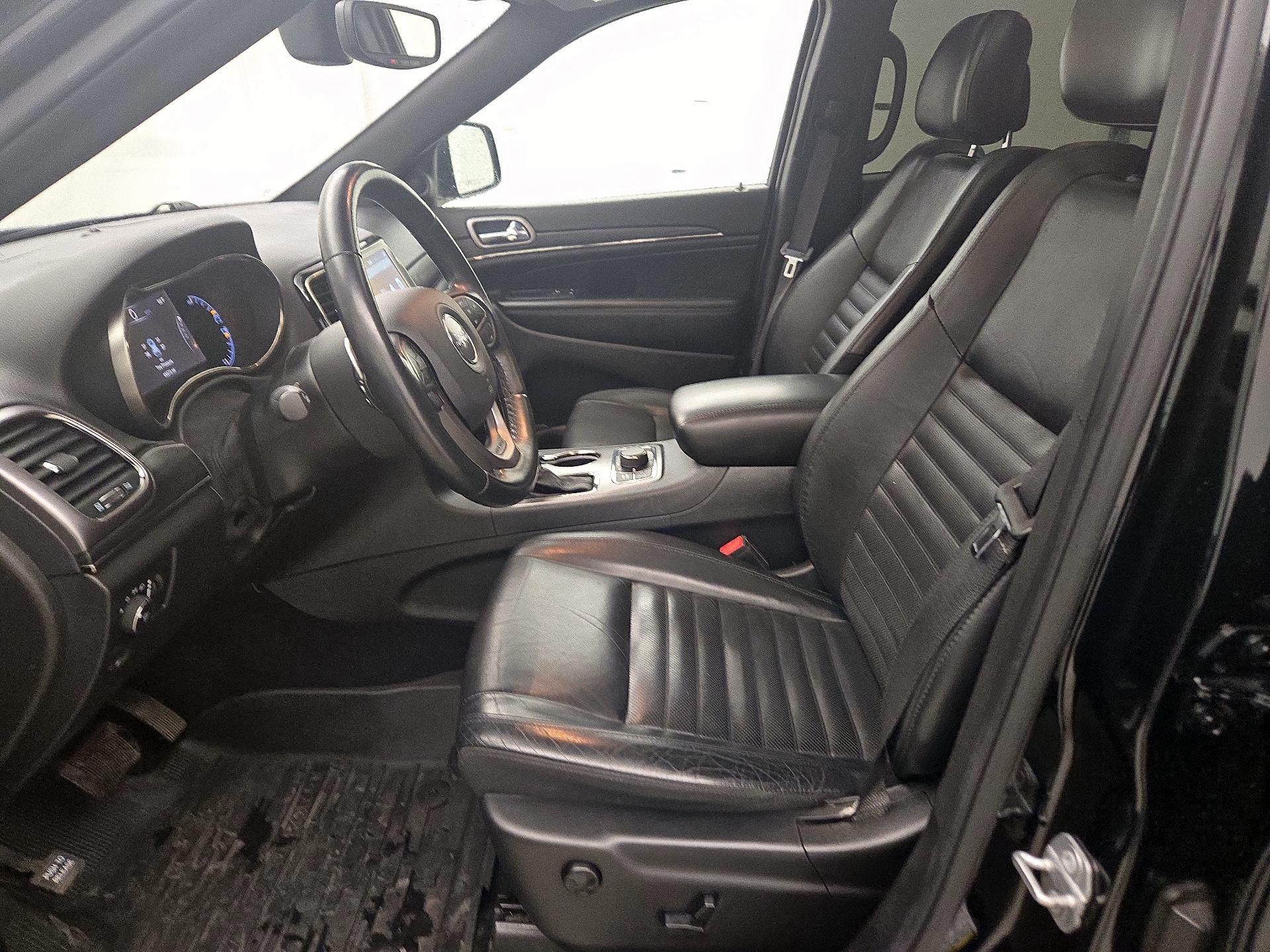 Thumbnail: 2020 Jeep Grand Cherokee - 11