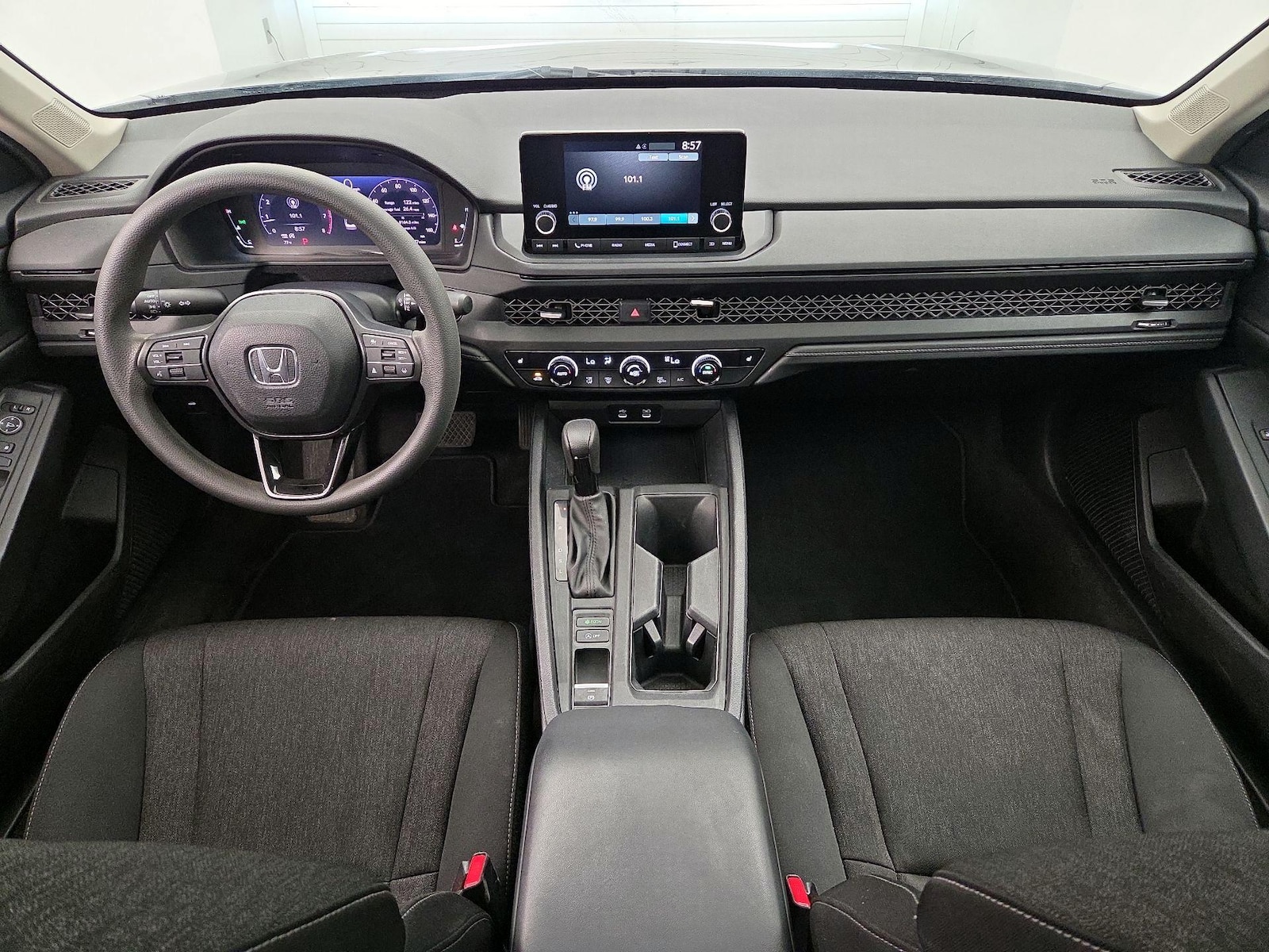 2025 Honda Accord SE - Photo 10