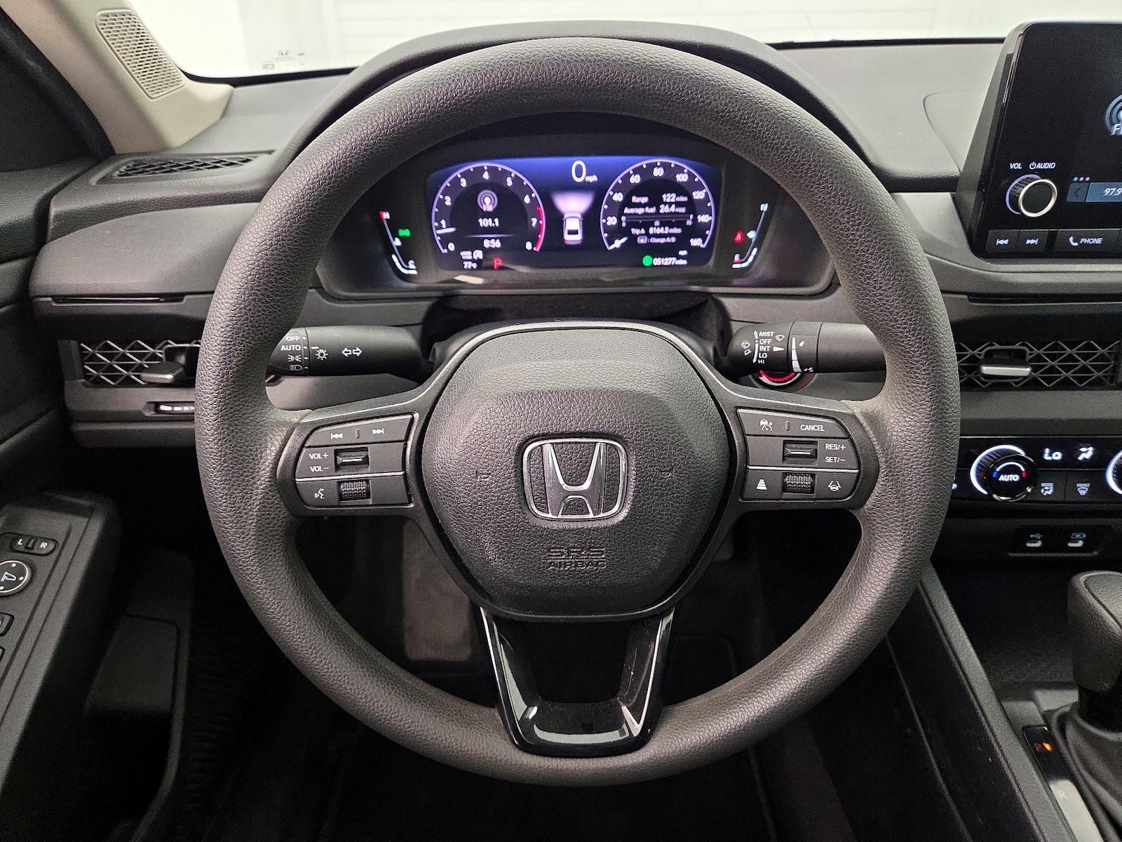 2025 Honda Accord SE - Photo 11