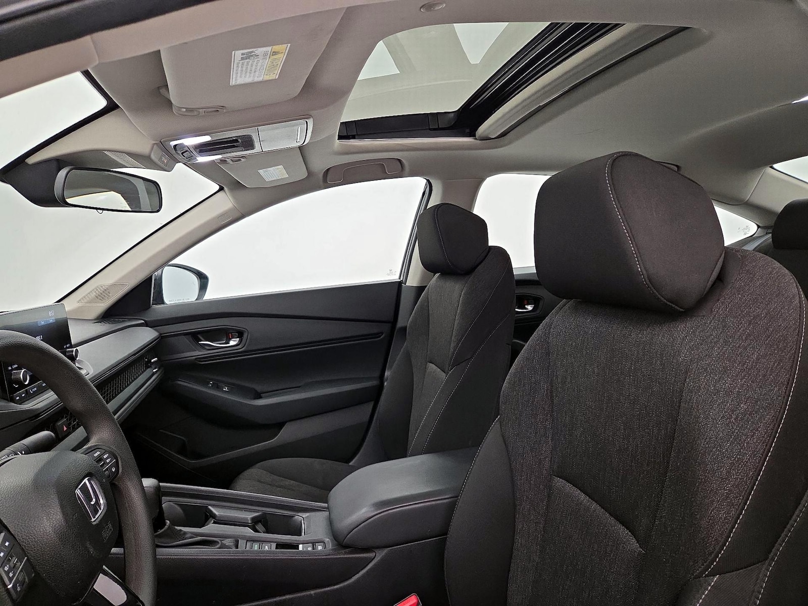 2025 Honda Accord SE - Photo 19