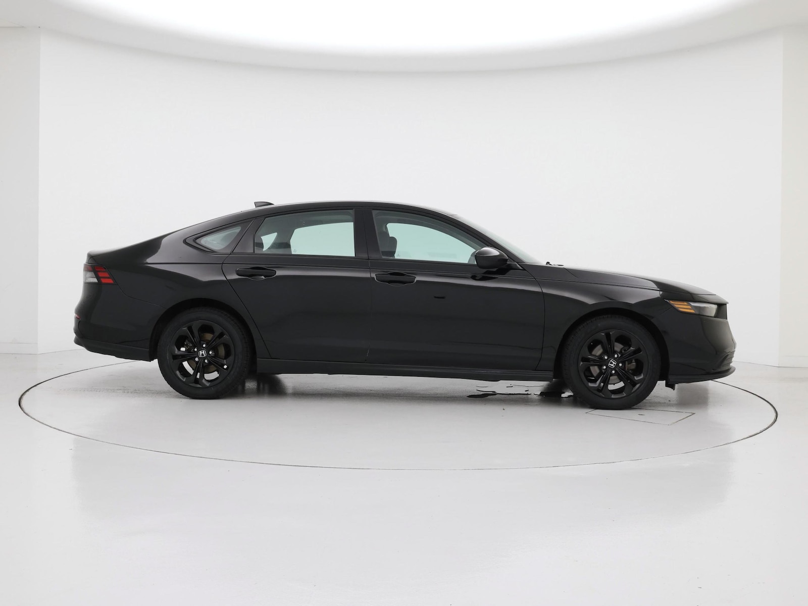 2025 Honda Accord SE - Photo 8