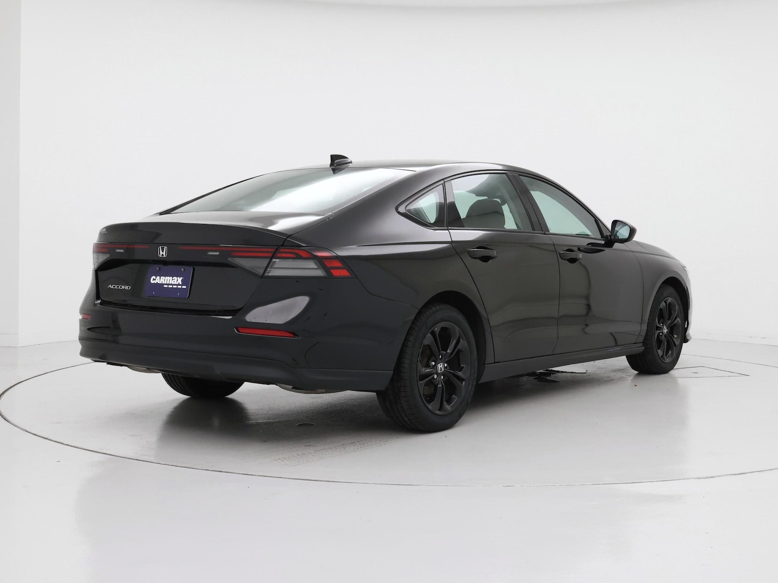2025 Honda Accord SE - Photo 9