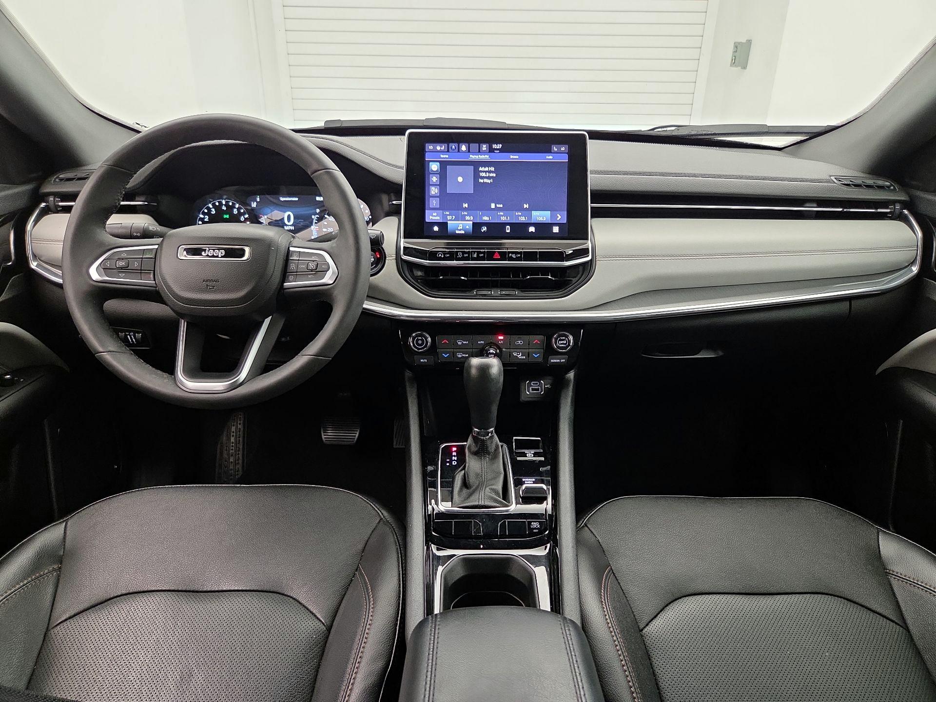 Thumbnail: 2023 Jeep Compass - 9