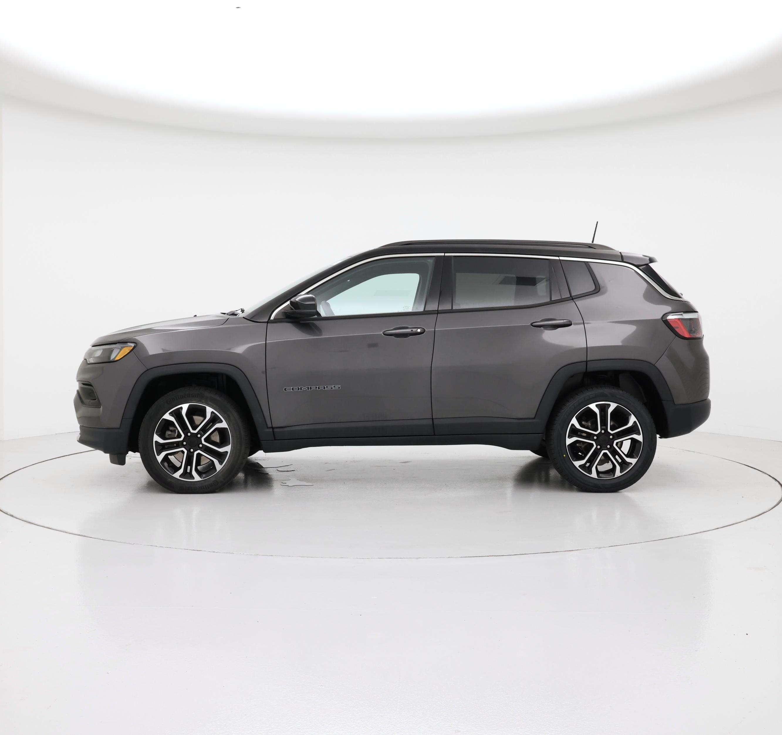 Thumbnail: 2023 Jeep Compass - 3