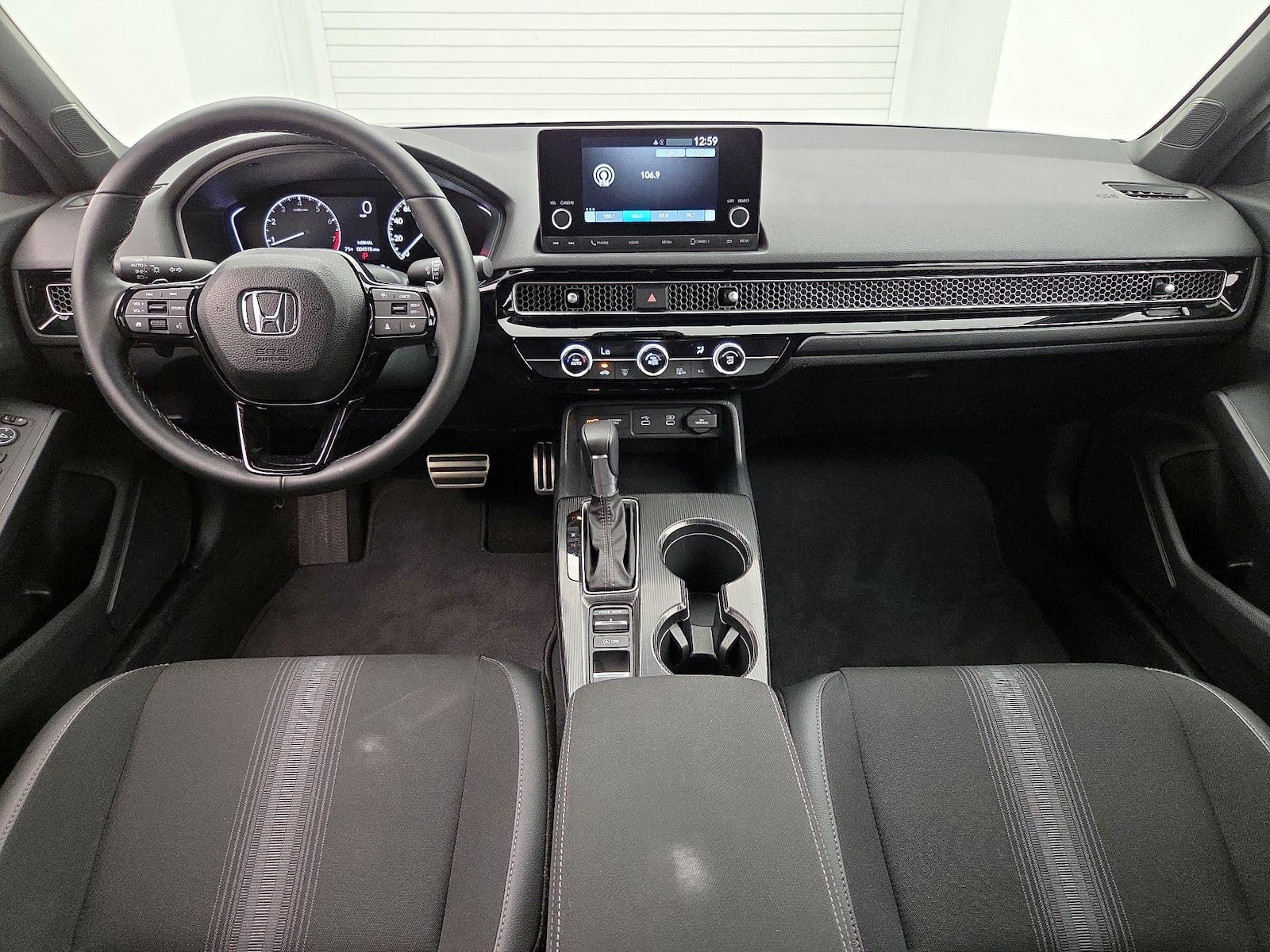 2026 Honda Civic Hatchback Sport - Photo 10