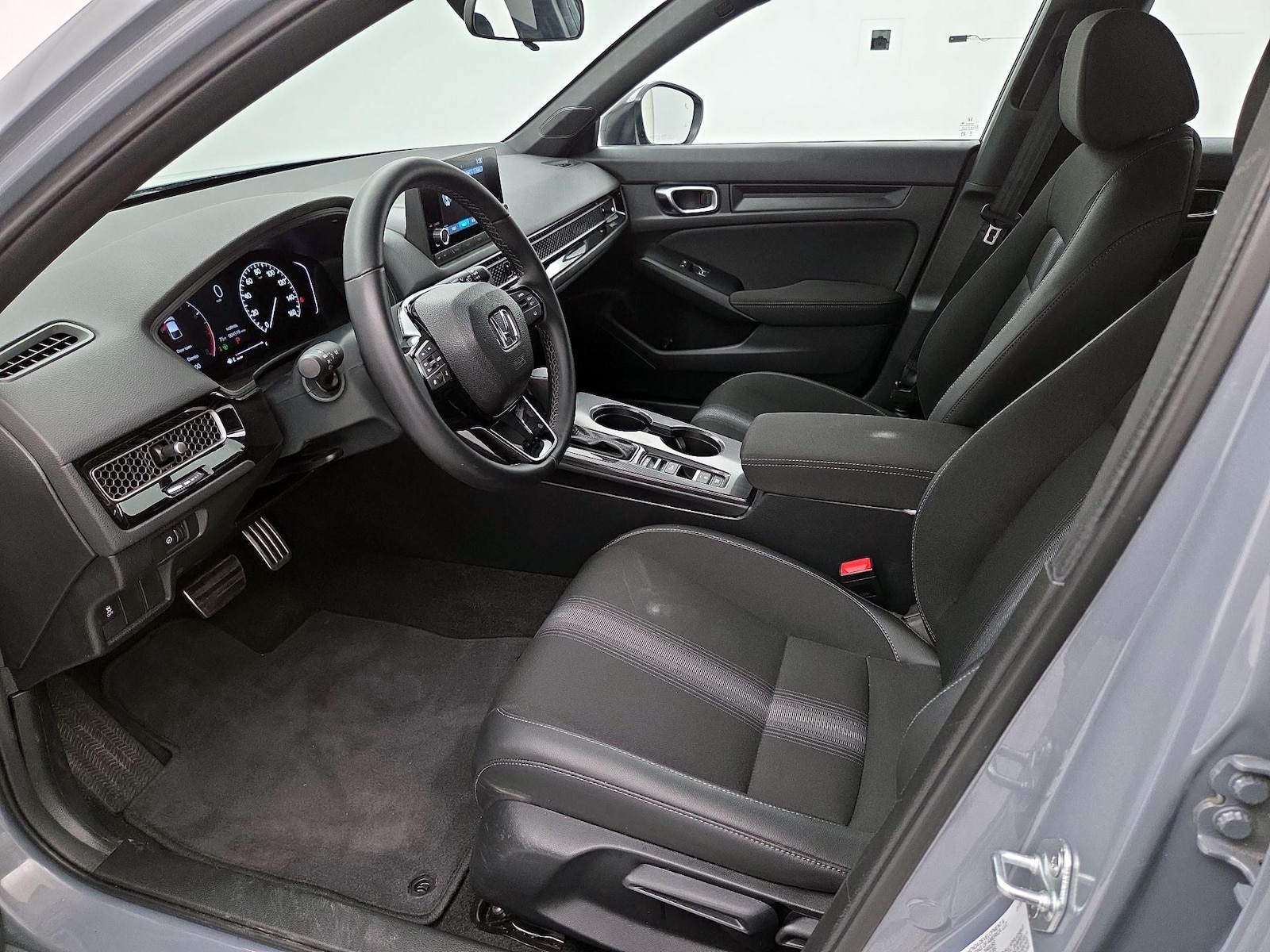 2026 Honda Civic Hatchback Sport - Photo 12