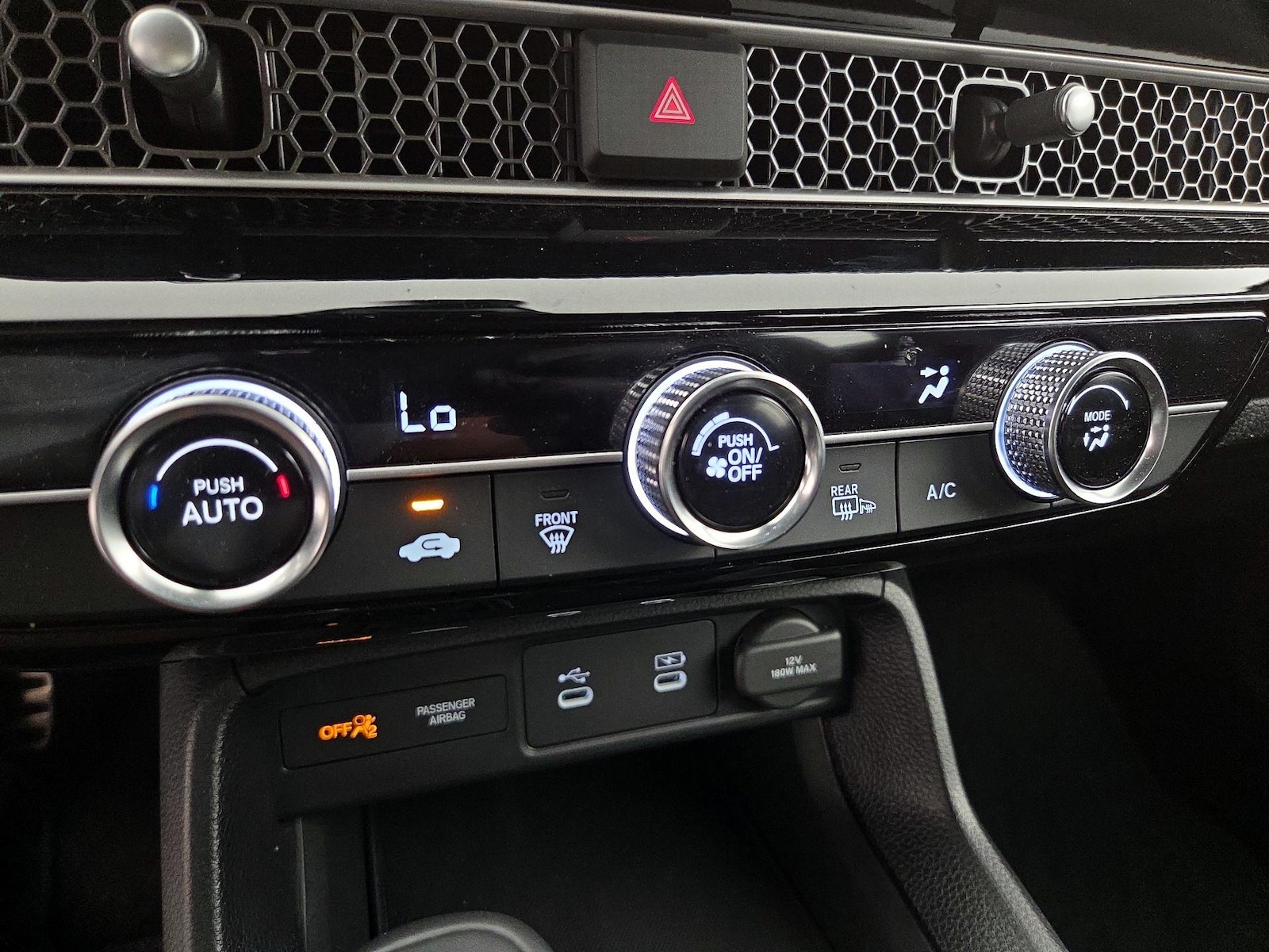 2026 Honda Civic Hatchback Sport - Photo 17