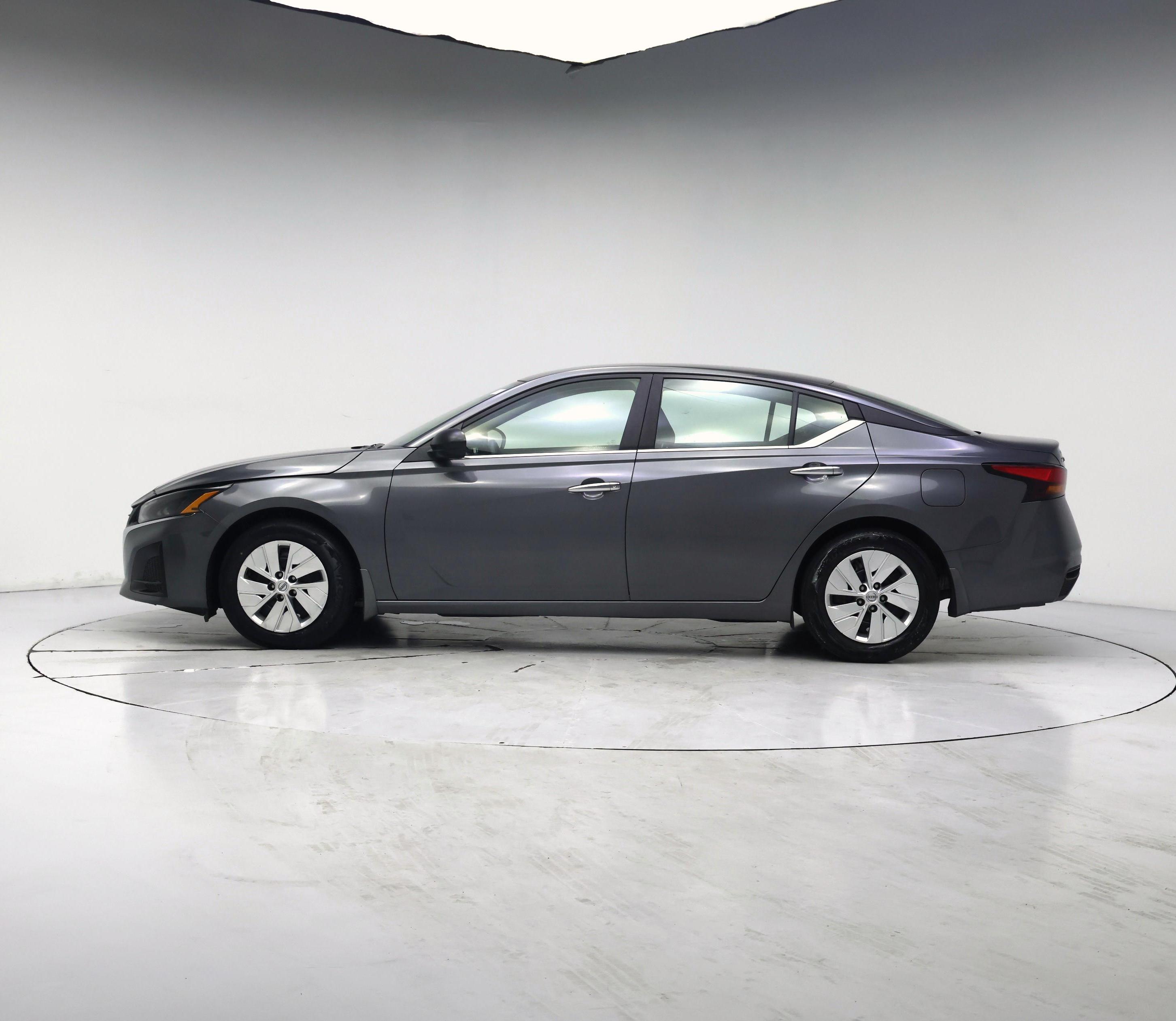 Thumbnail: 2024 Nissan Altima - 3