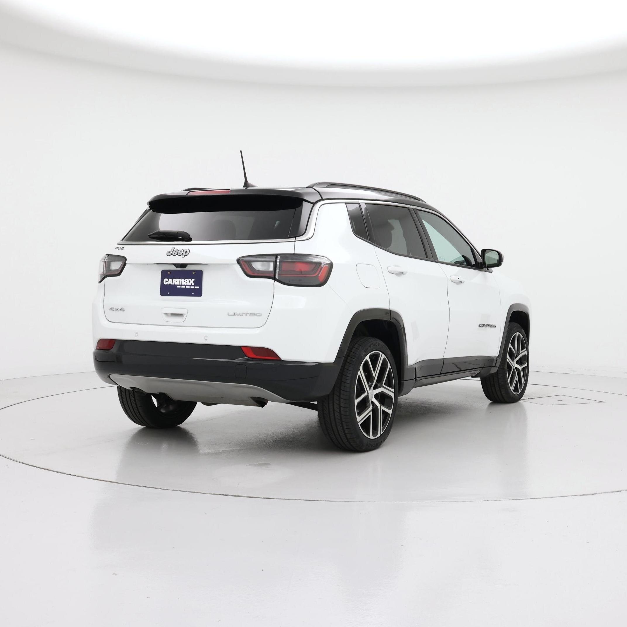 Thumbnail: 2024 Jeep Compass - 8
