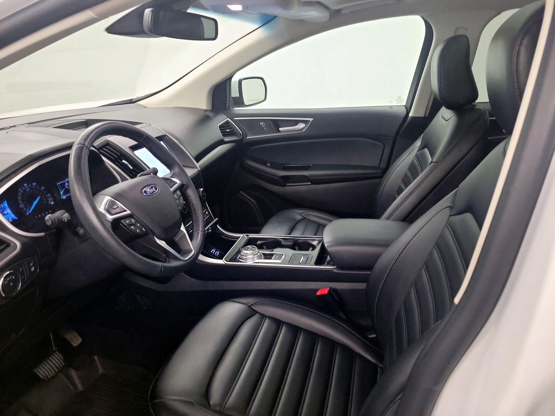 Thumbnail: 2020 Ford Edge - 11