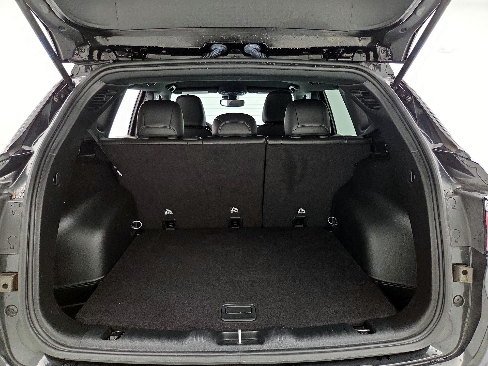 Thumbnail: 2023 Jeep Compass - 20