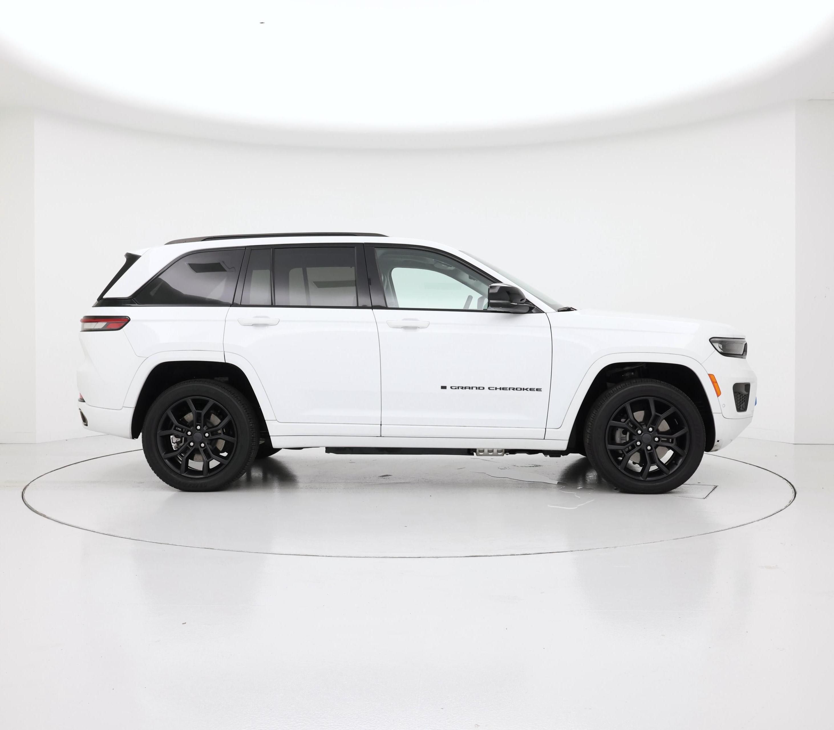 Thumbnail: 2023 Jeep Grand Cherokee - 7