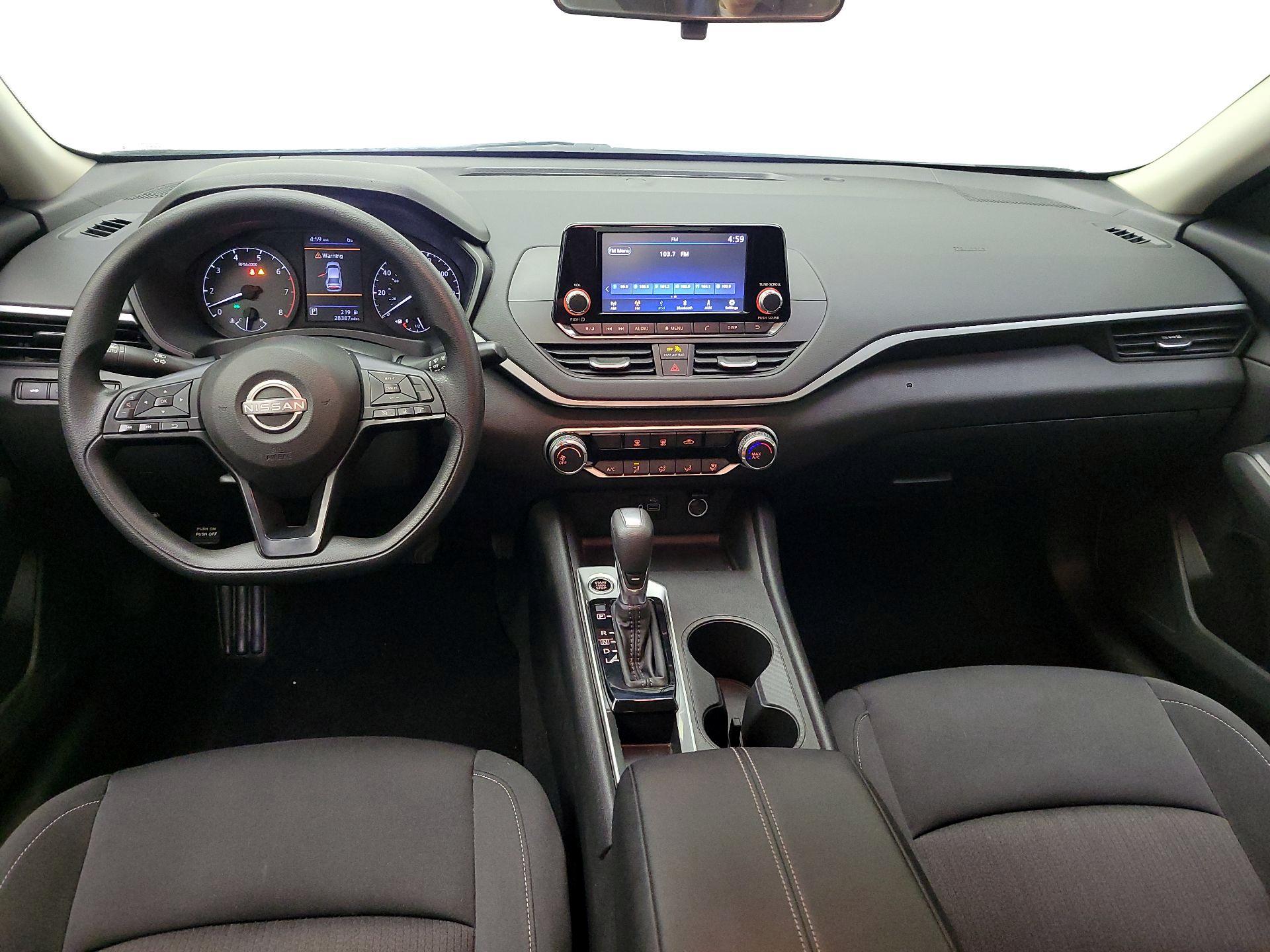 Thumbnail: 2023 Nissan Altima - 9