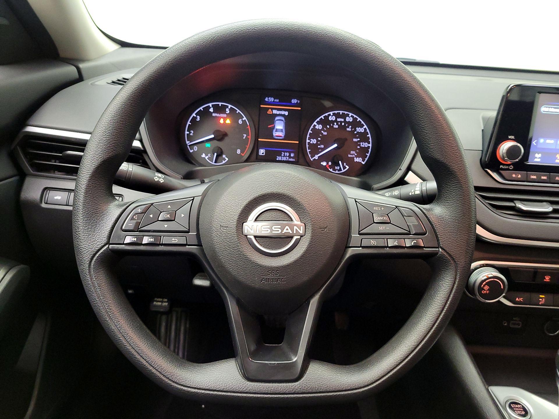 Thumbnail: 2023 Nissan Altima - 10