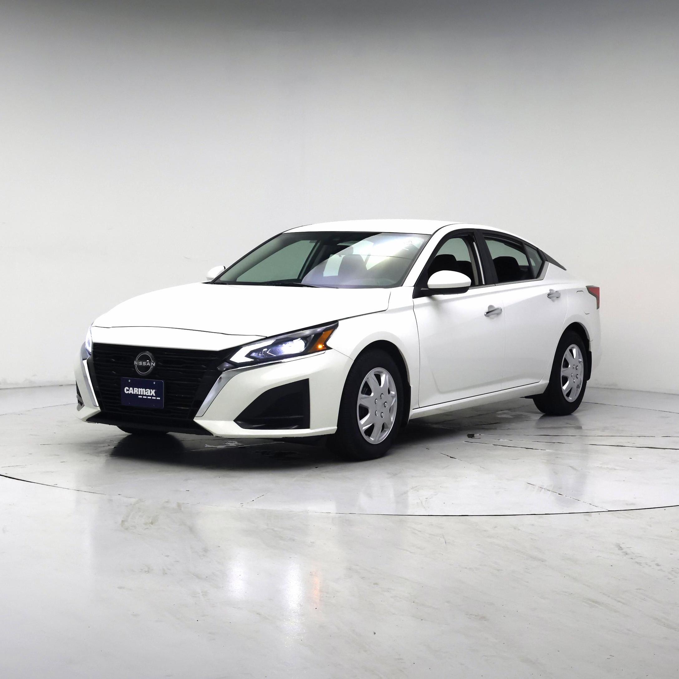 Thumbnail: 2023 Nissan Altima - 4