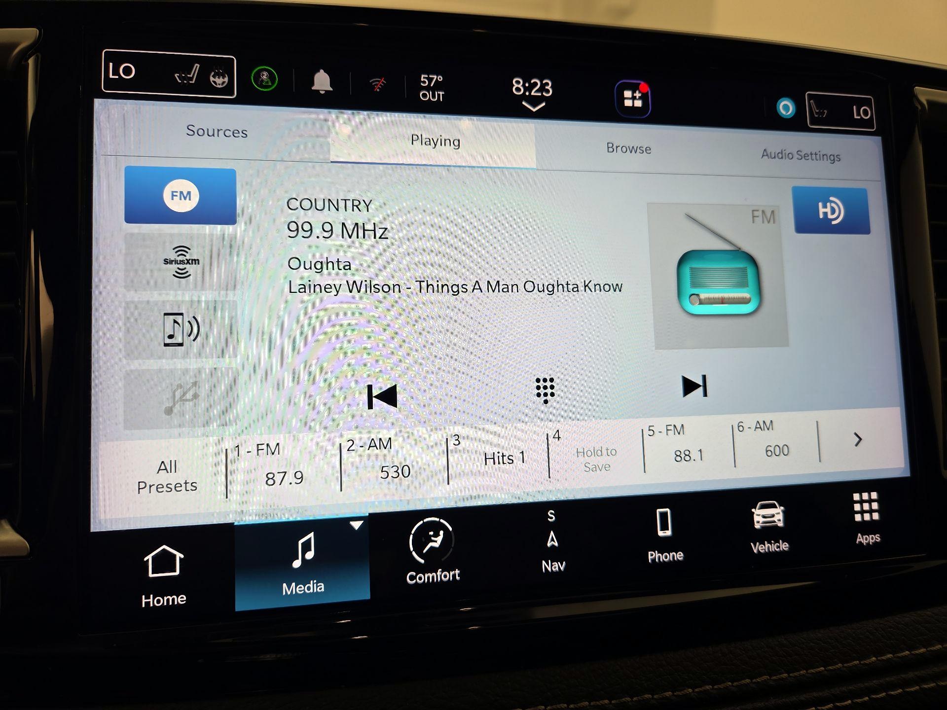Thumbnail: 2023 Chrysler Pacifica - 16