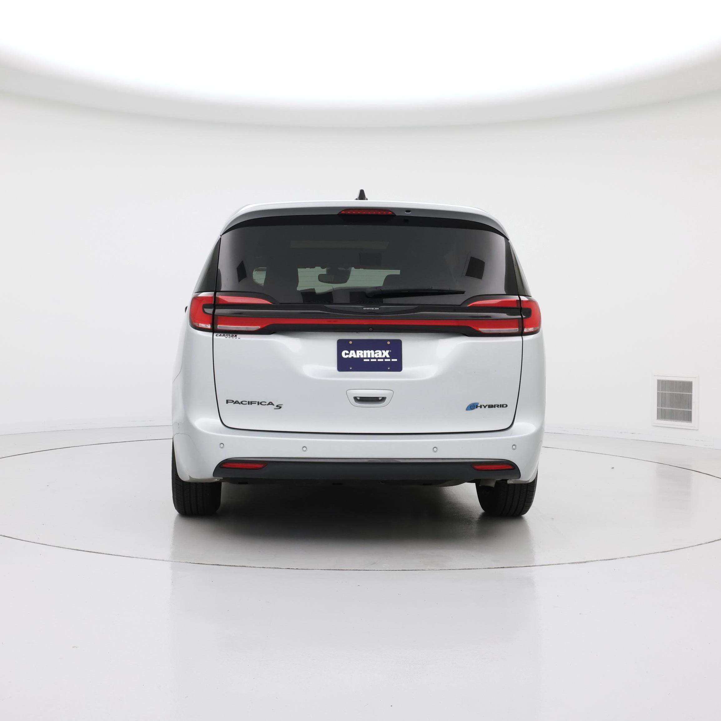 Thumbnail: 2023 Chrysler Pacifica - 6