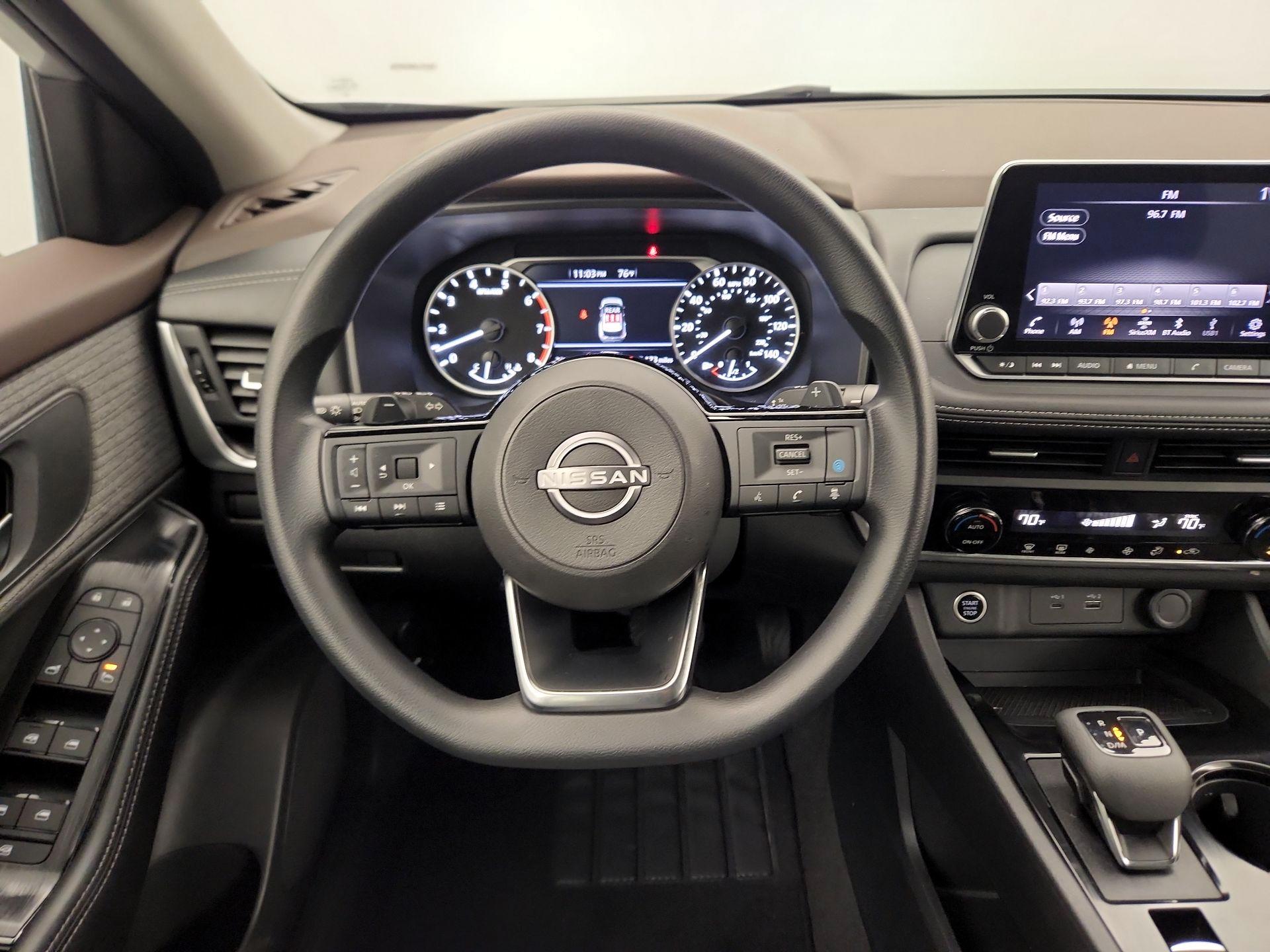 Thumbnail: 2023 Nissan Rogue - 10