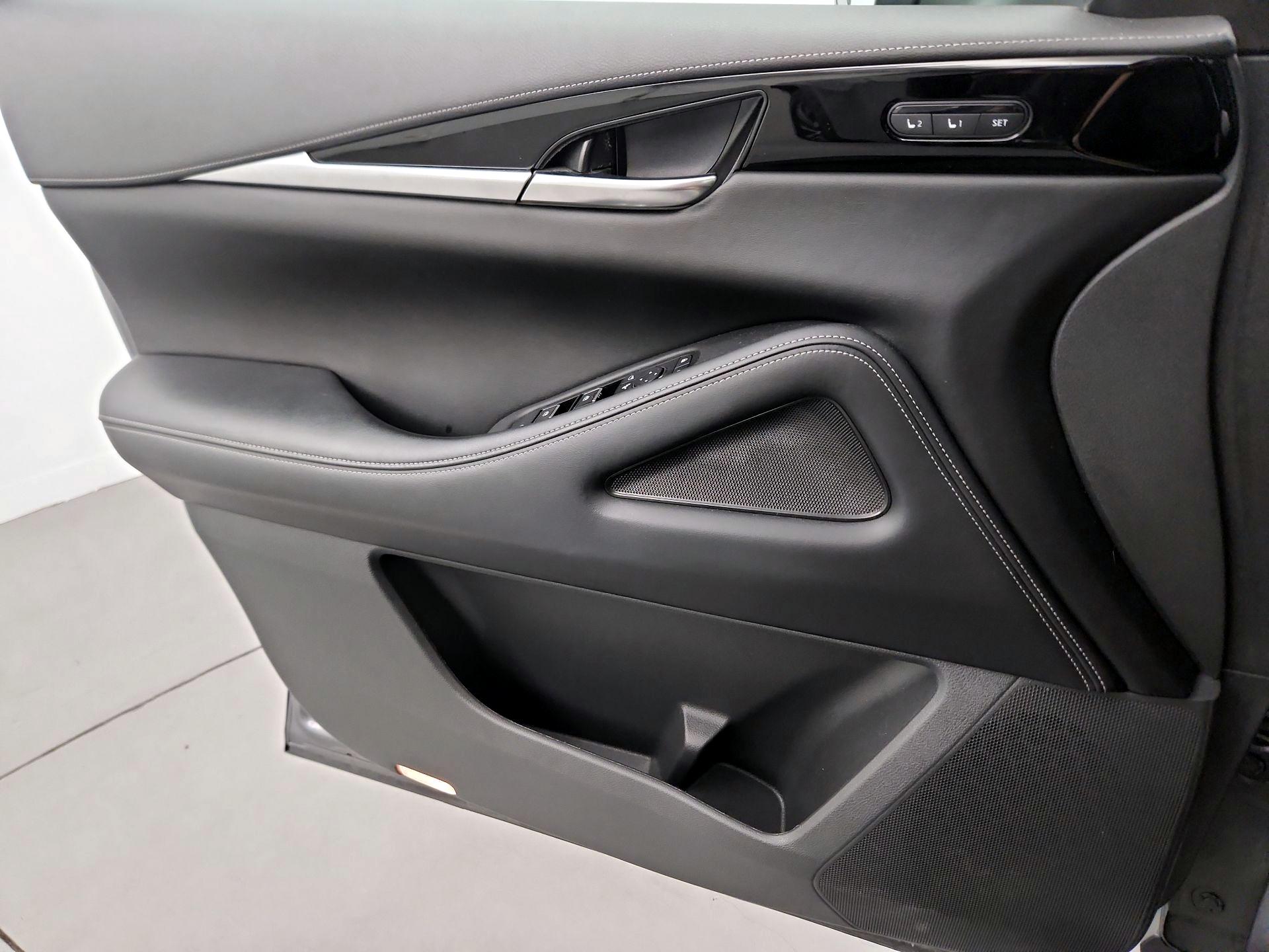 Thumbnail: 2024 INFINITI QX60 - 12