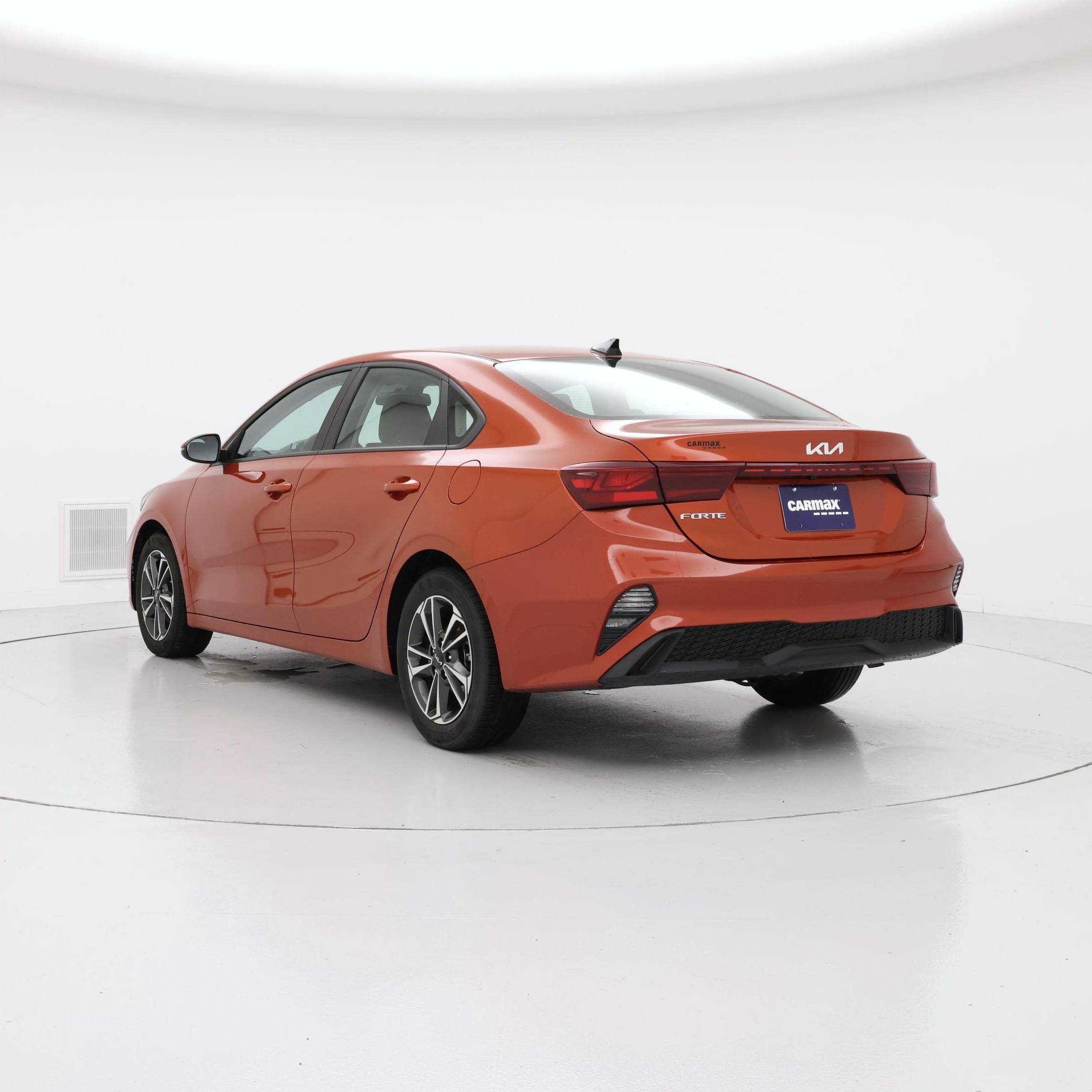 Thumbnail: 2023 Kia Forte - 2