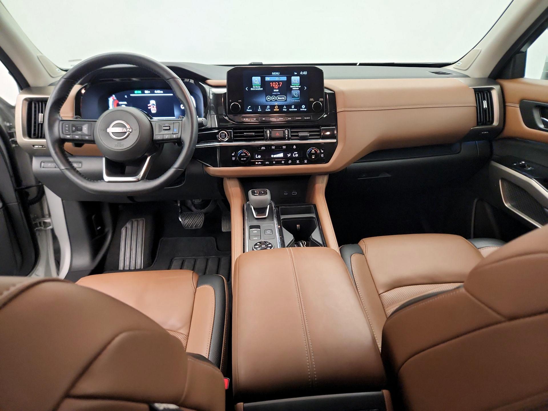 Thumbnail: 2023 Nissan Pathfinder - 9