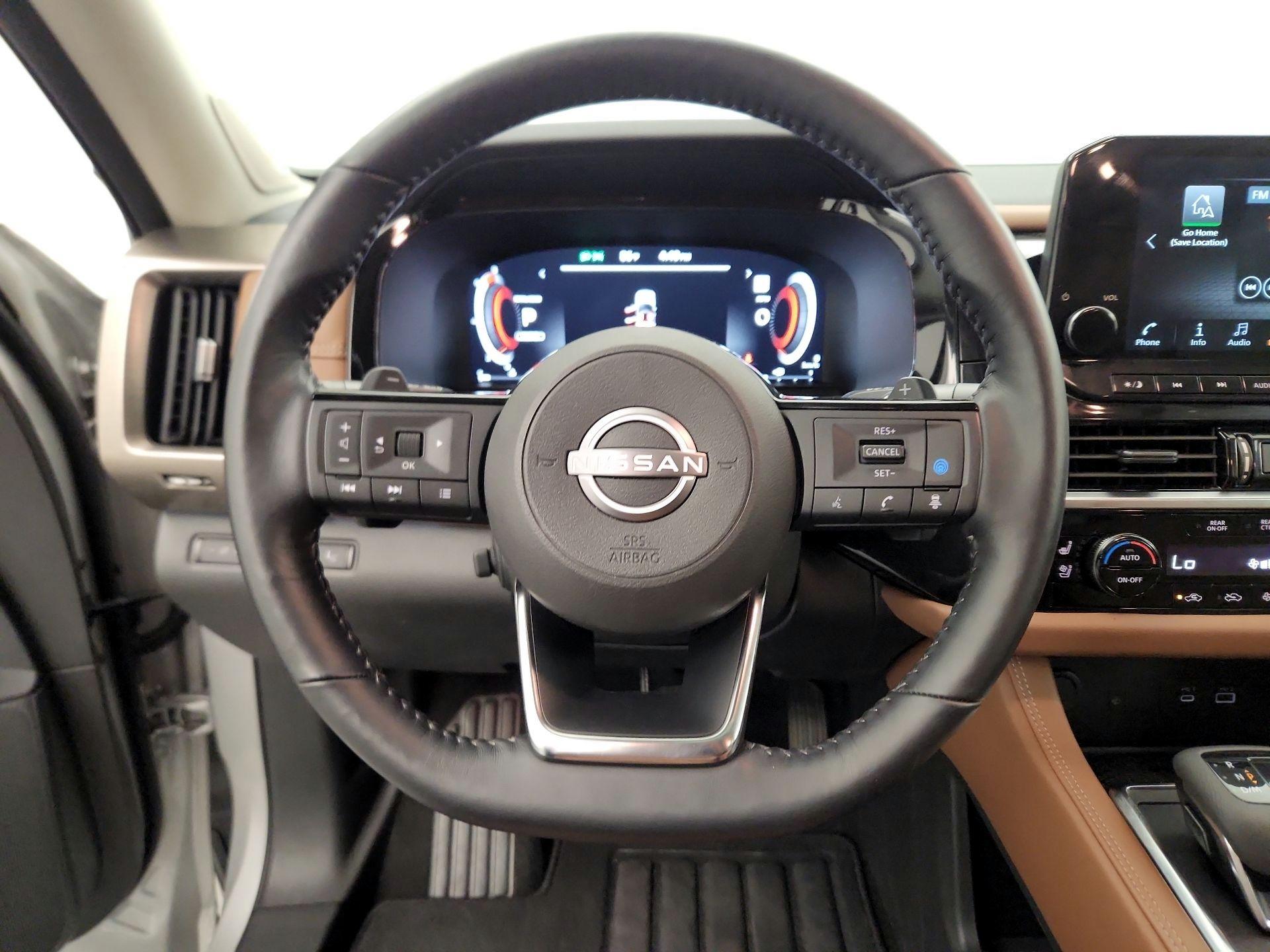 Thumbnail: 2023 Nissan Pathfinder - 10