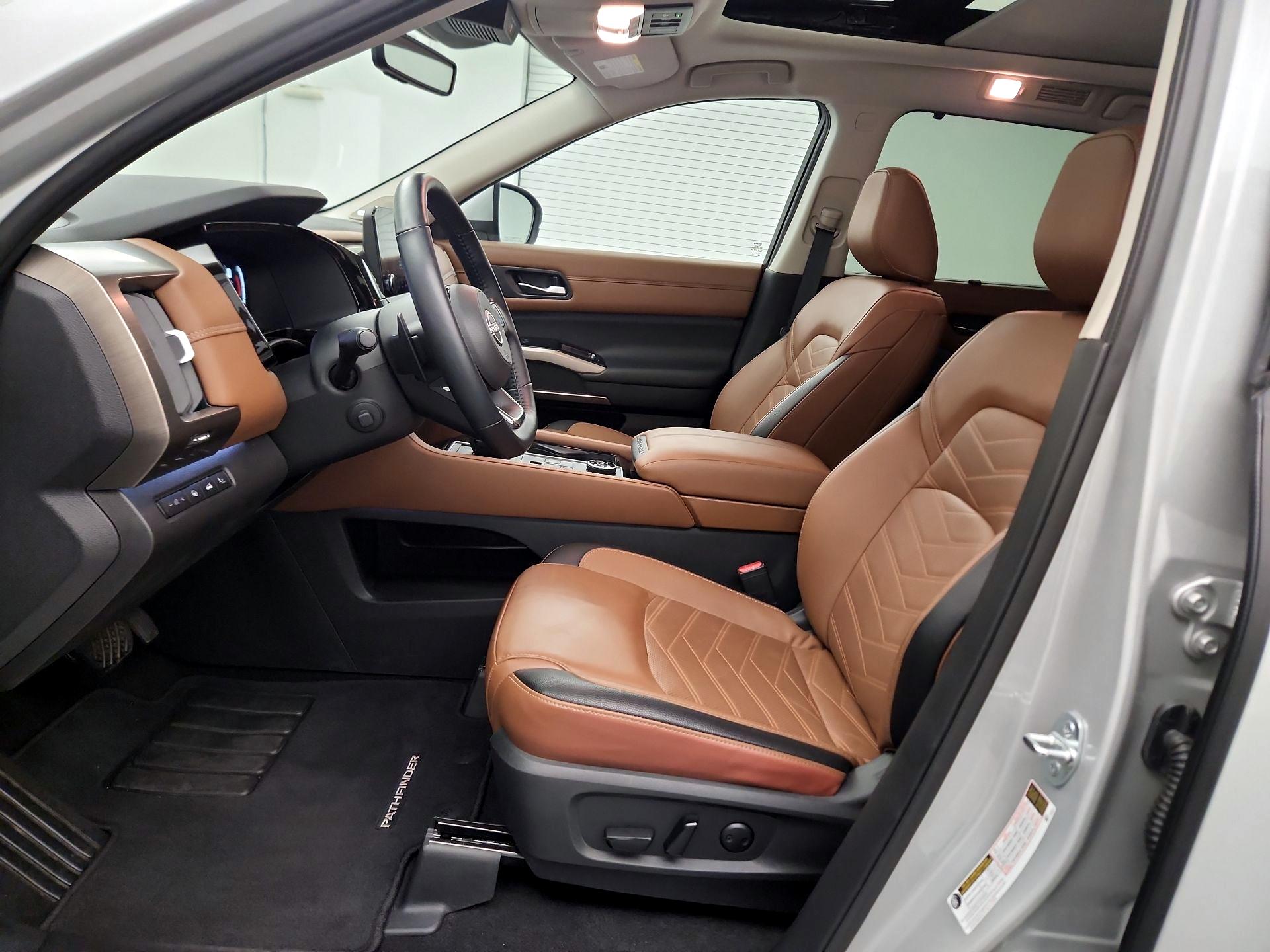 Thumbnail: 2023 Nissan Pathfinder - 11