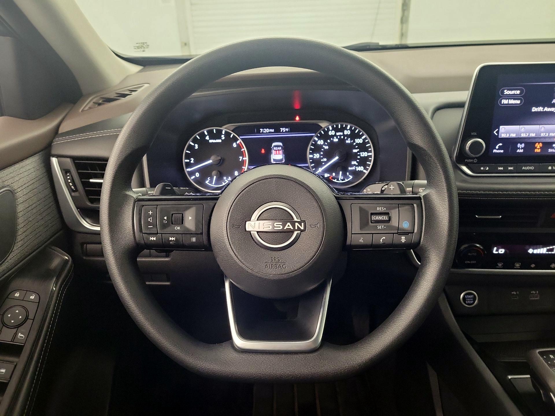 Thumbnail: 2023 Nissan Rogue - 10