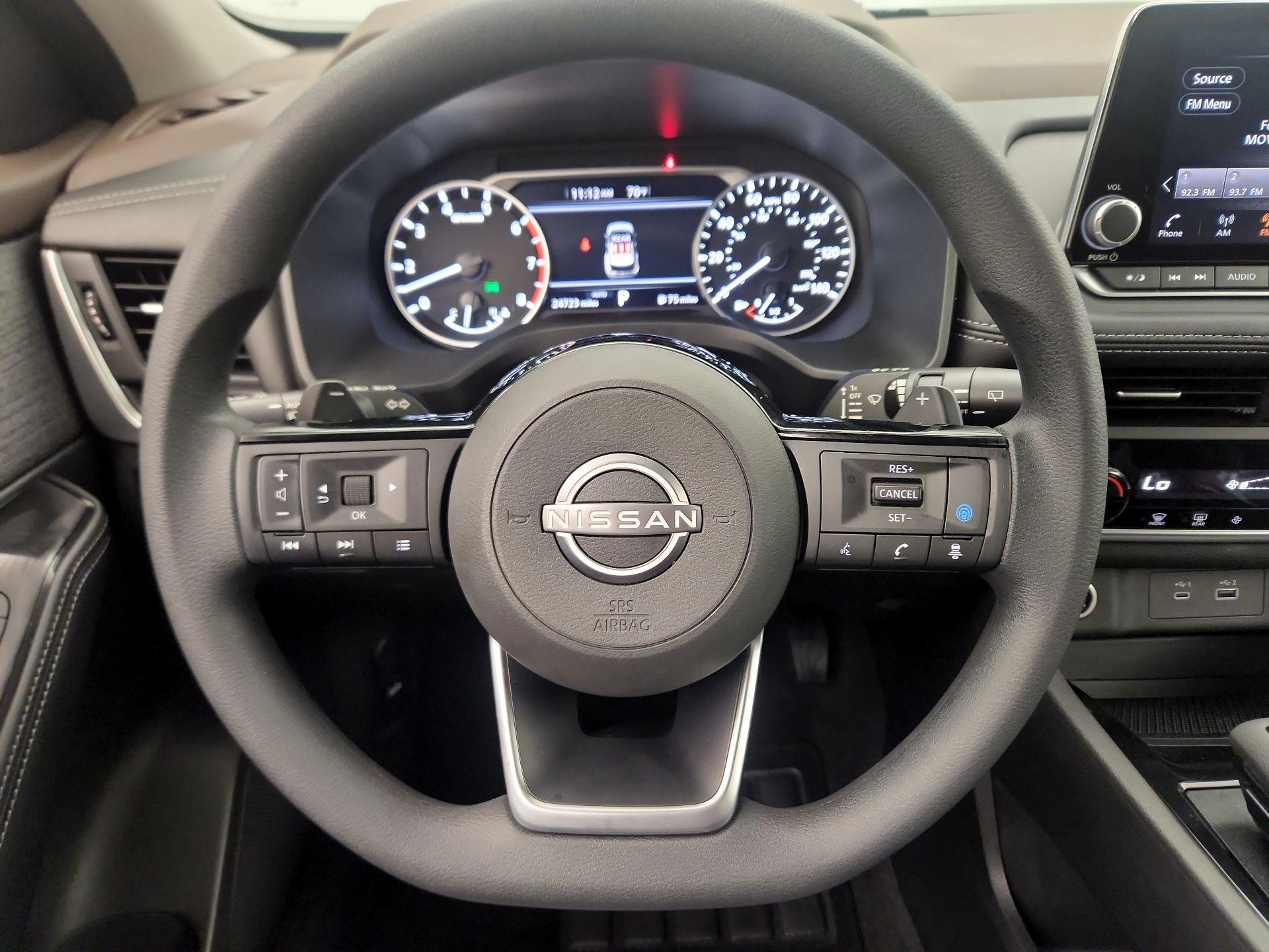Thumbnail: 2023 Nissan Rogue - 10