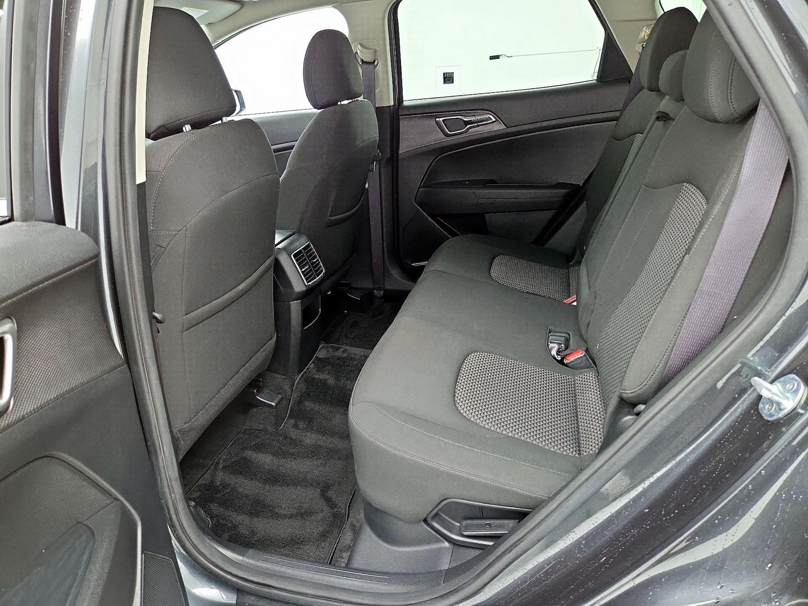 2023 Kia Sportage LX Hybrid - Photo 20