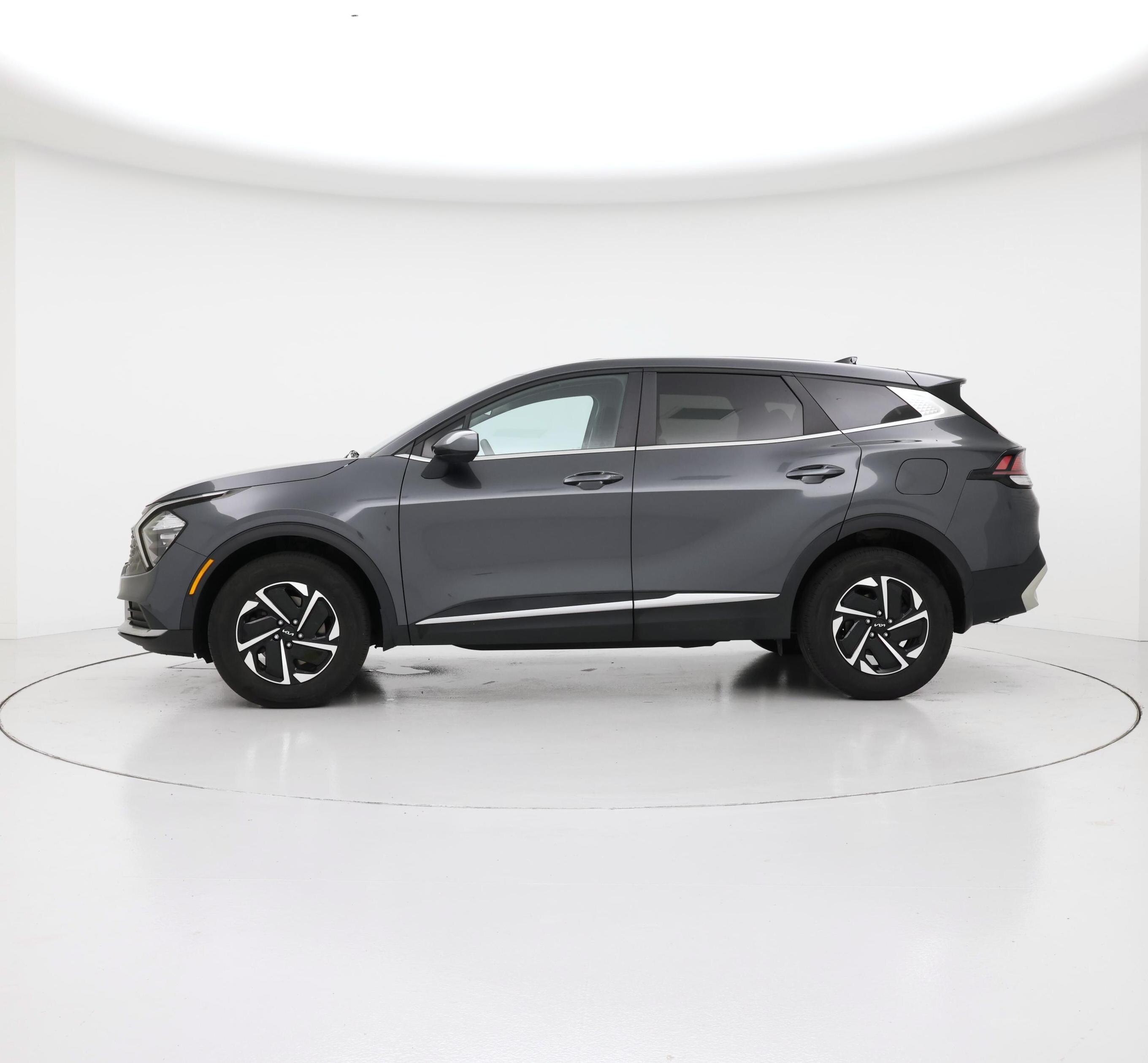 Thumbnail: 2023 Kia Sportage - 3
