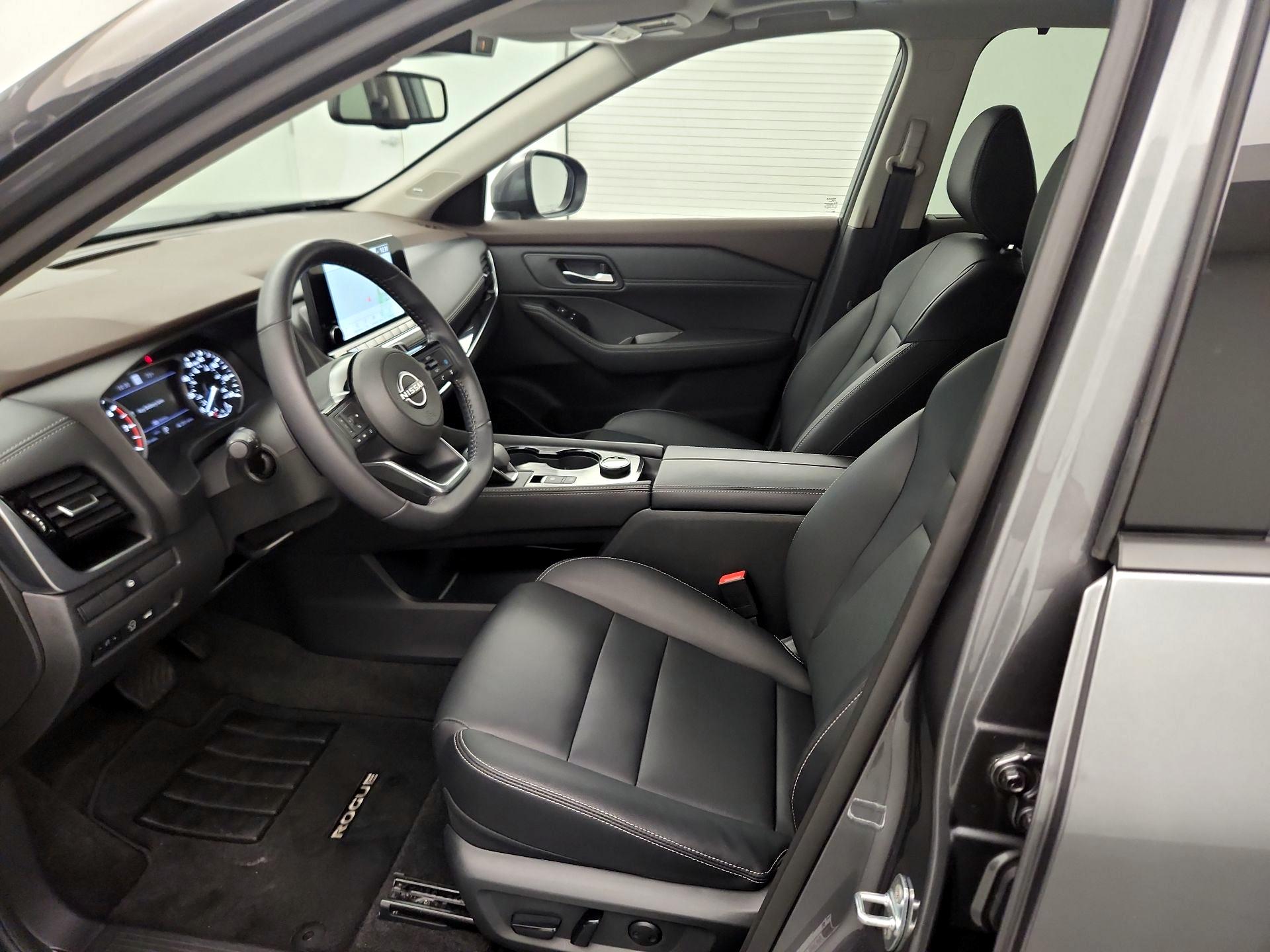 Thumbnail: 2023 Nissan Rogue - 11