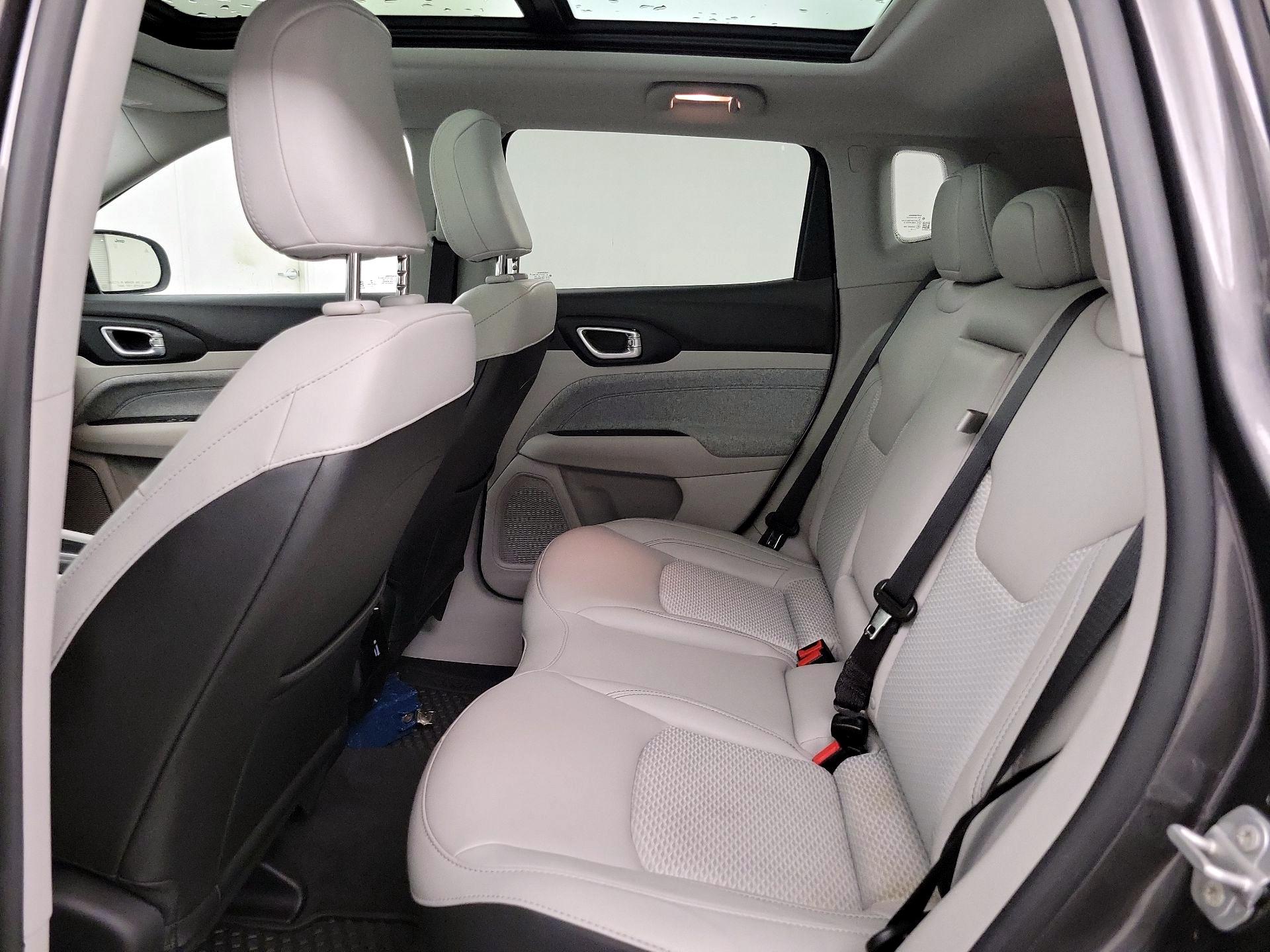 Thumbnail: 2022 Jeep Compass - 18