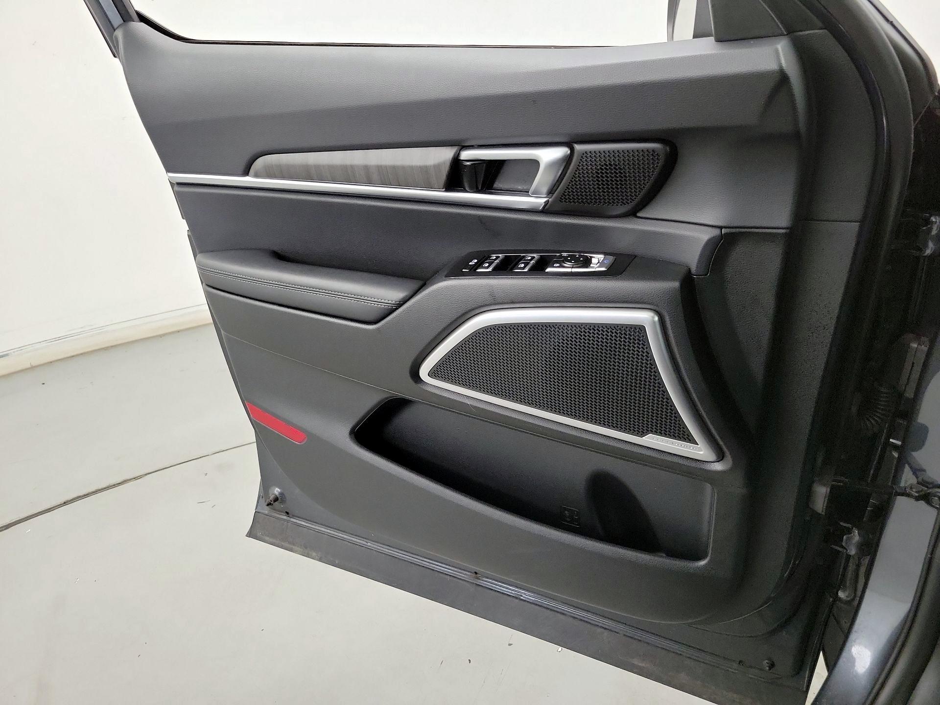 Thumbnail: 2023 Kia Telluride - 12