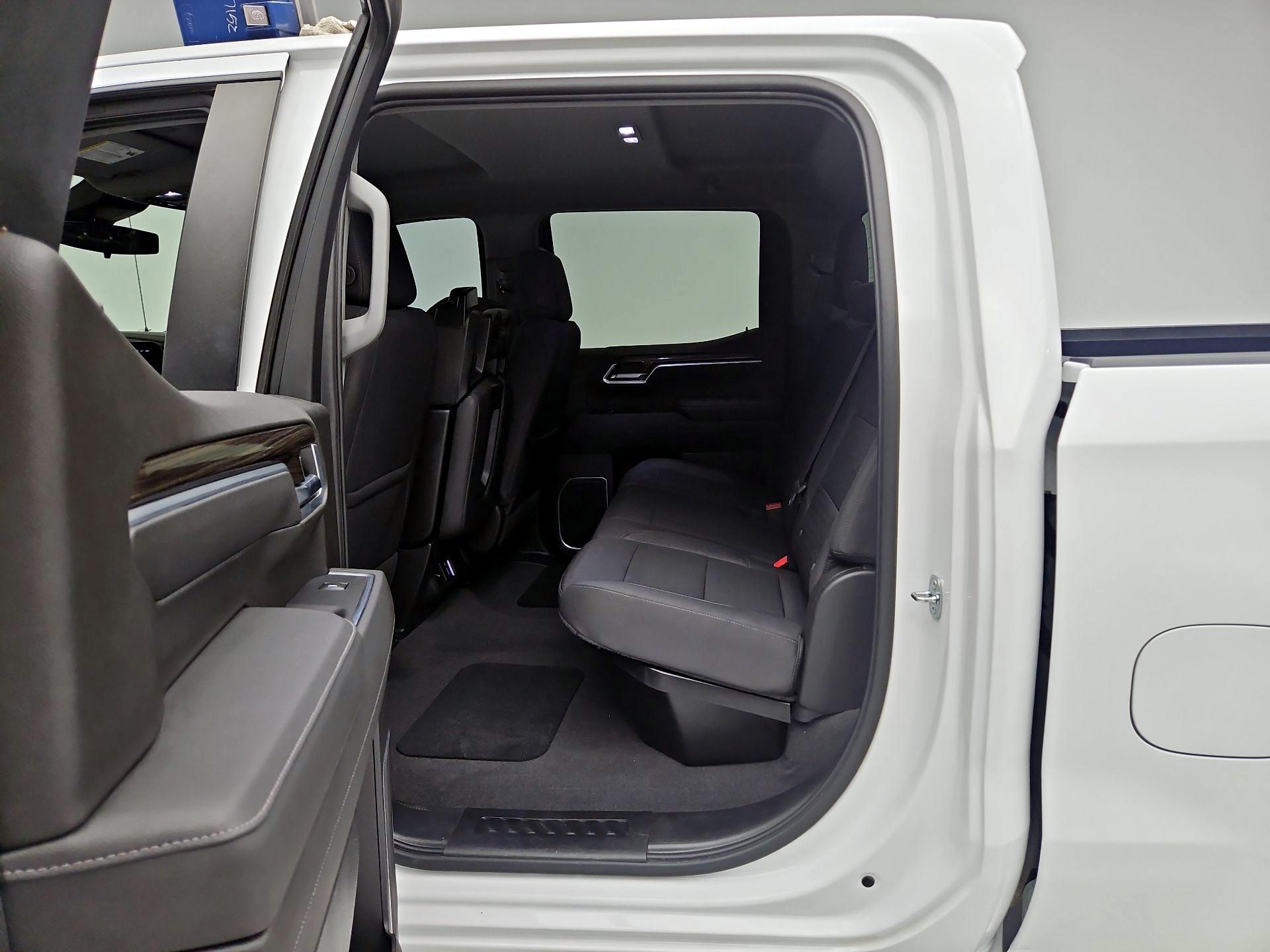 Thumbnail: 2022 Chevrolet Silverado 1500 - 19