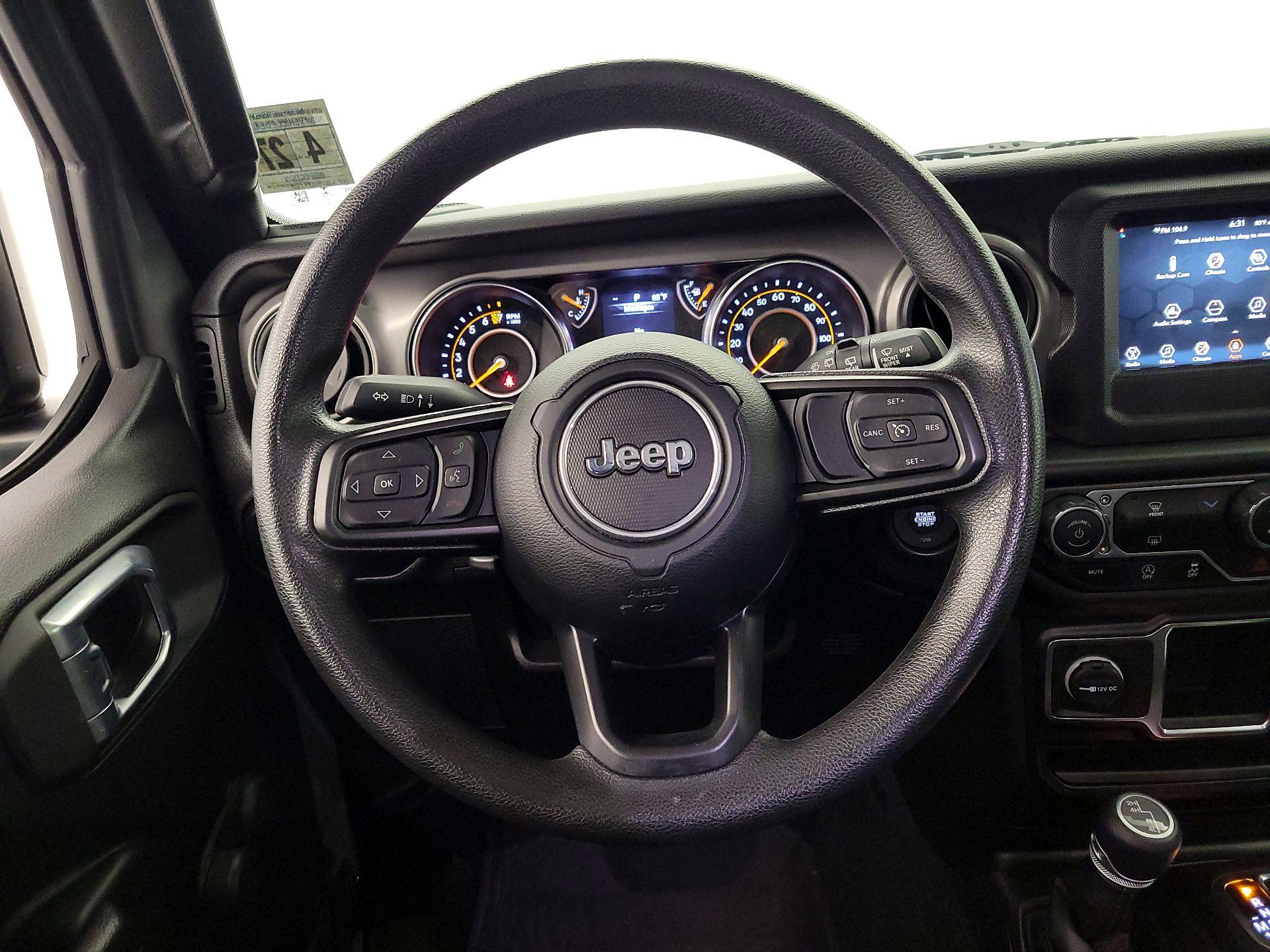 Thumbnail: 2022 Jeep Wrangler - 10