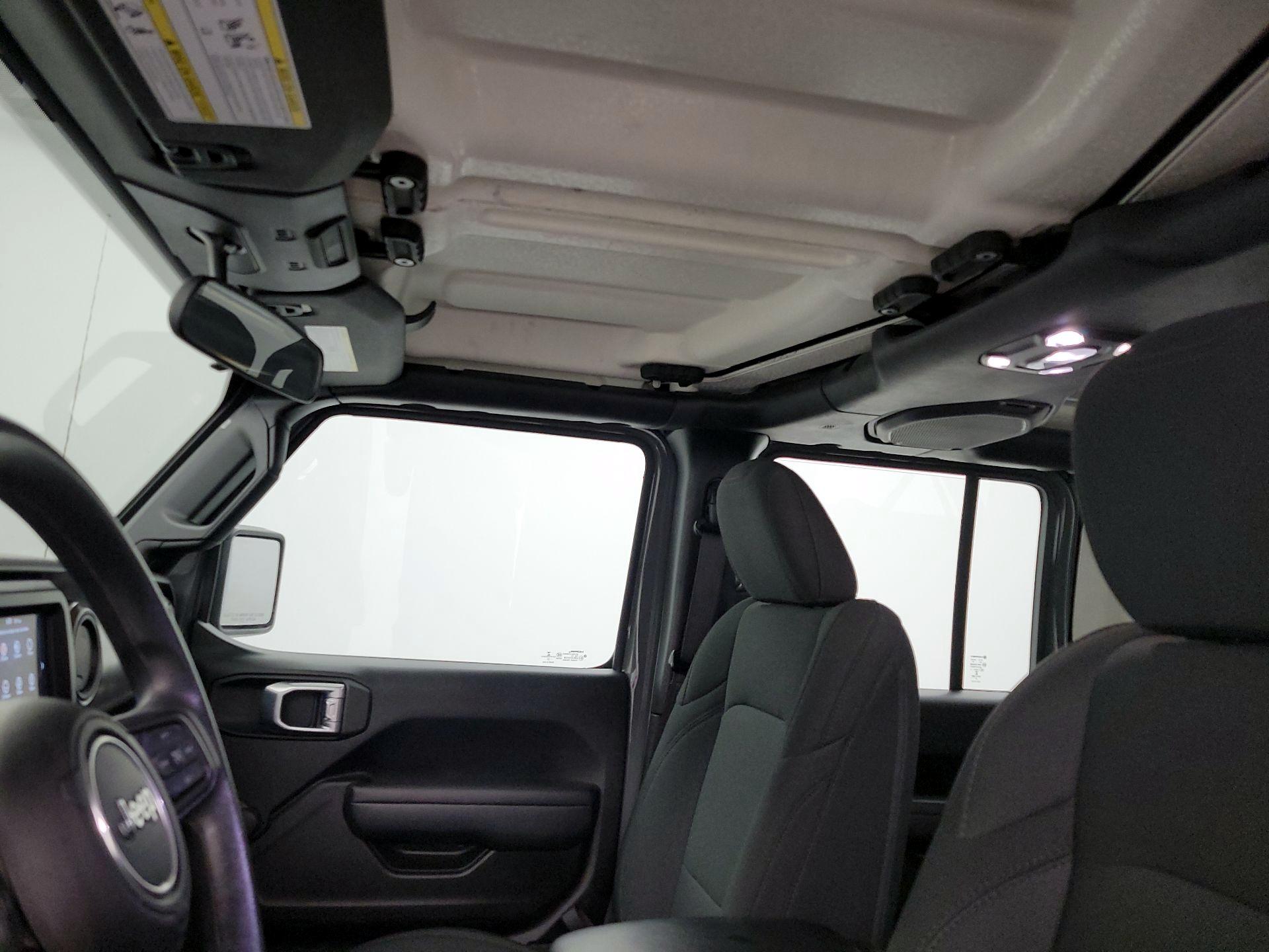 Thumbnail: 2022 Jeep Wrangler - 19