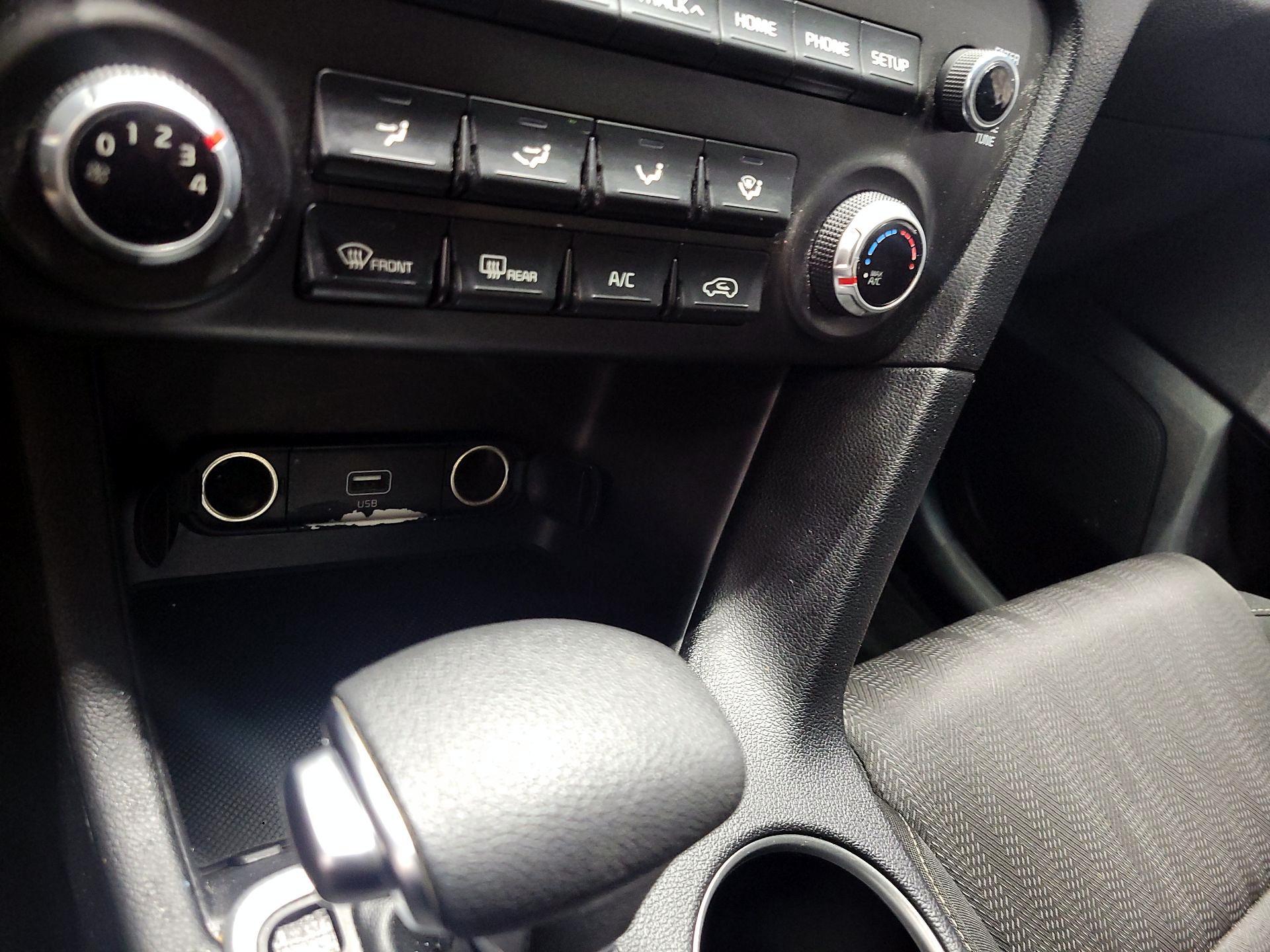 Thumbnail: 2022 Kia Sportage - 18
