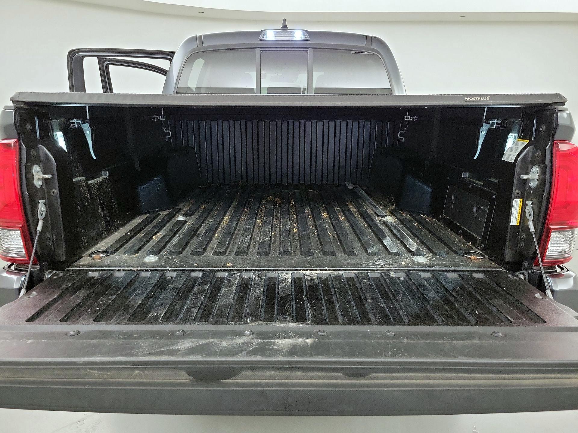 Thumbnail: 2023 Toyota Tacoma - 20