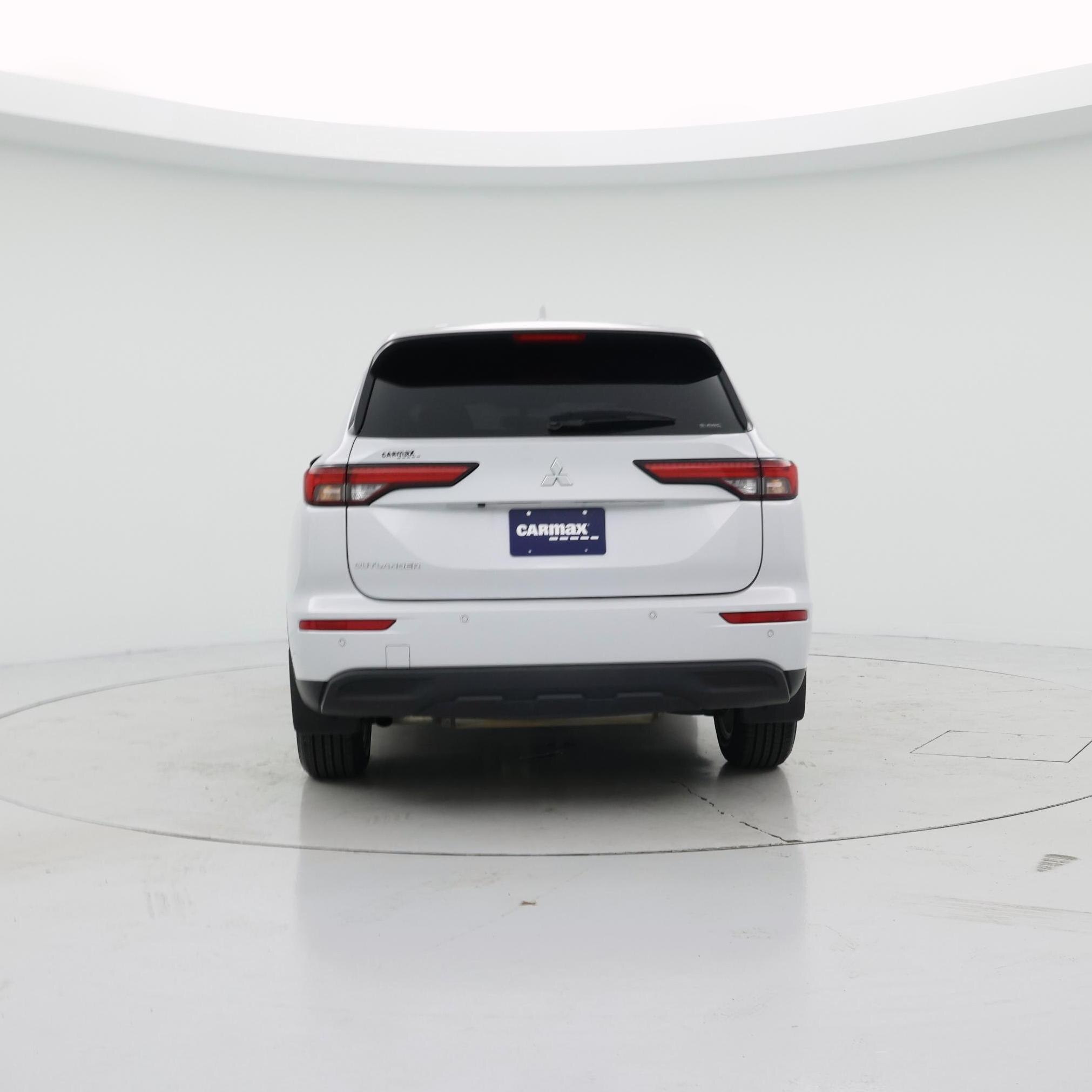 Thumbnail: 2024 Mitsubishi Outlander - 6