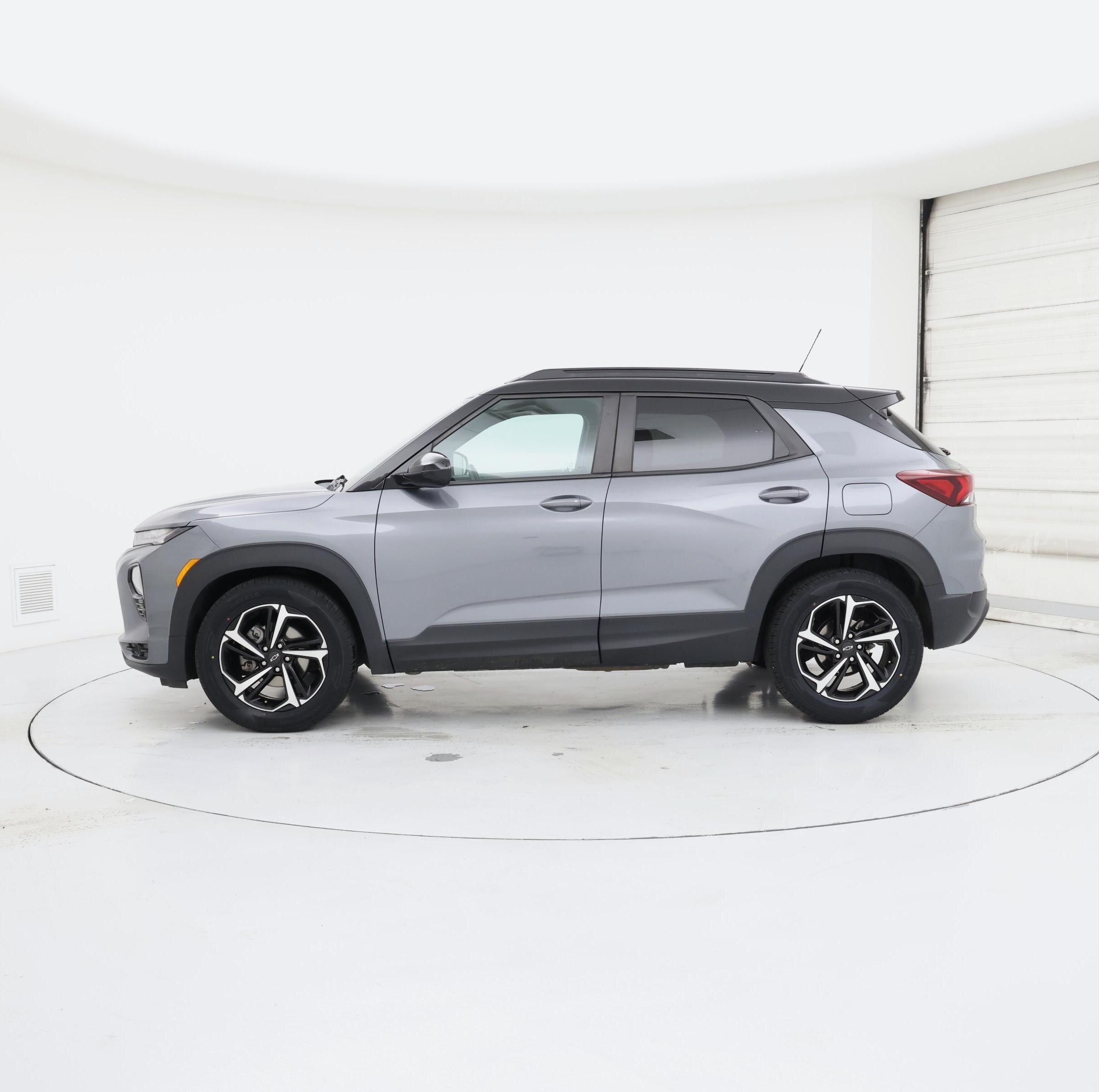 Thumbnail: 2022 Chevrolet TrailBlazer - 3