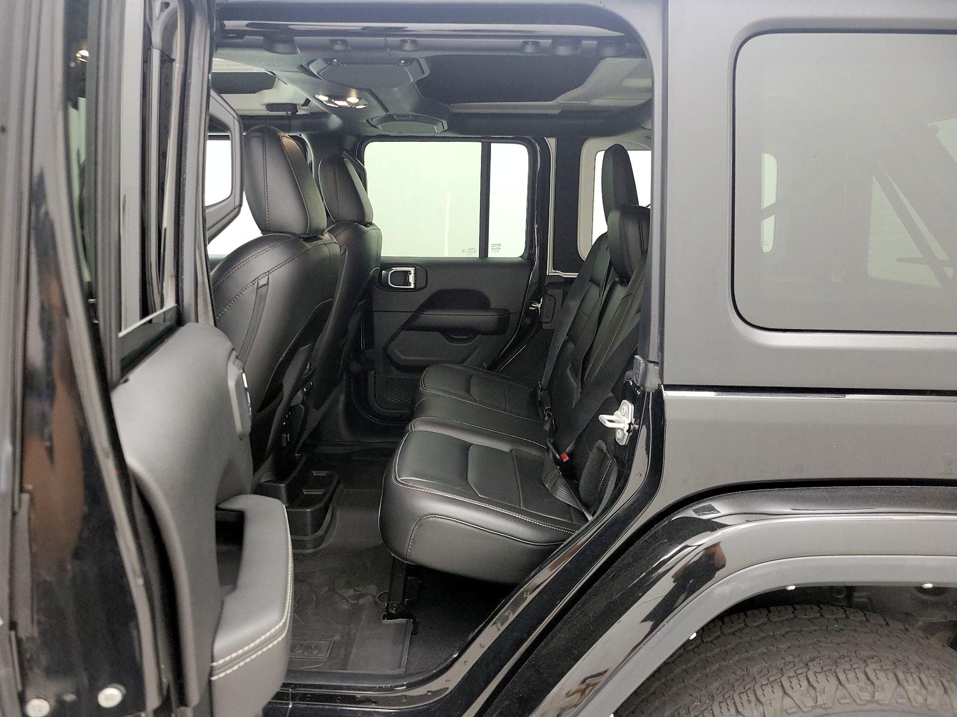 Thumbnail: 2022 Jeep Wrangler - 20