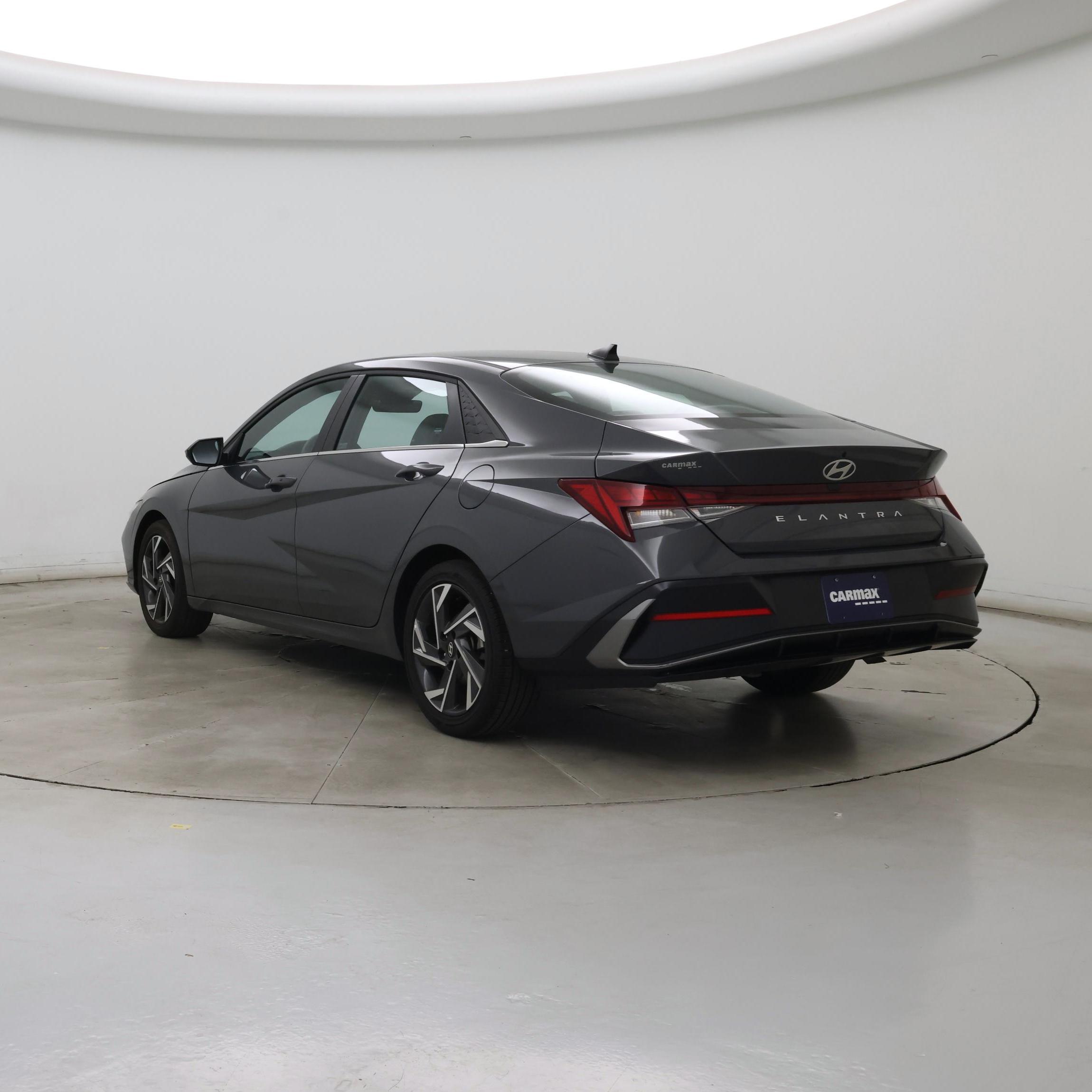 Thumbnail: 2025 Hyundai Elantra - 2