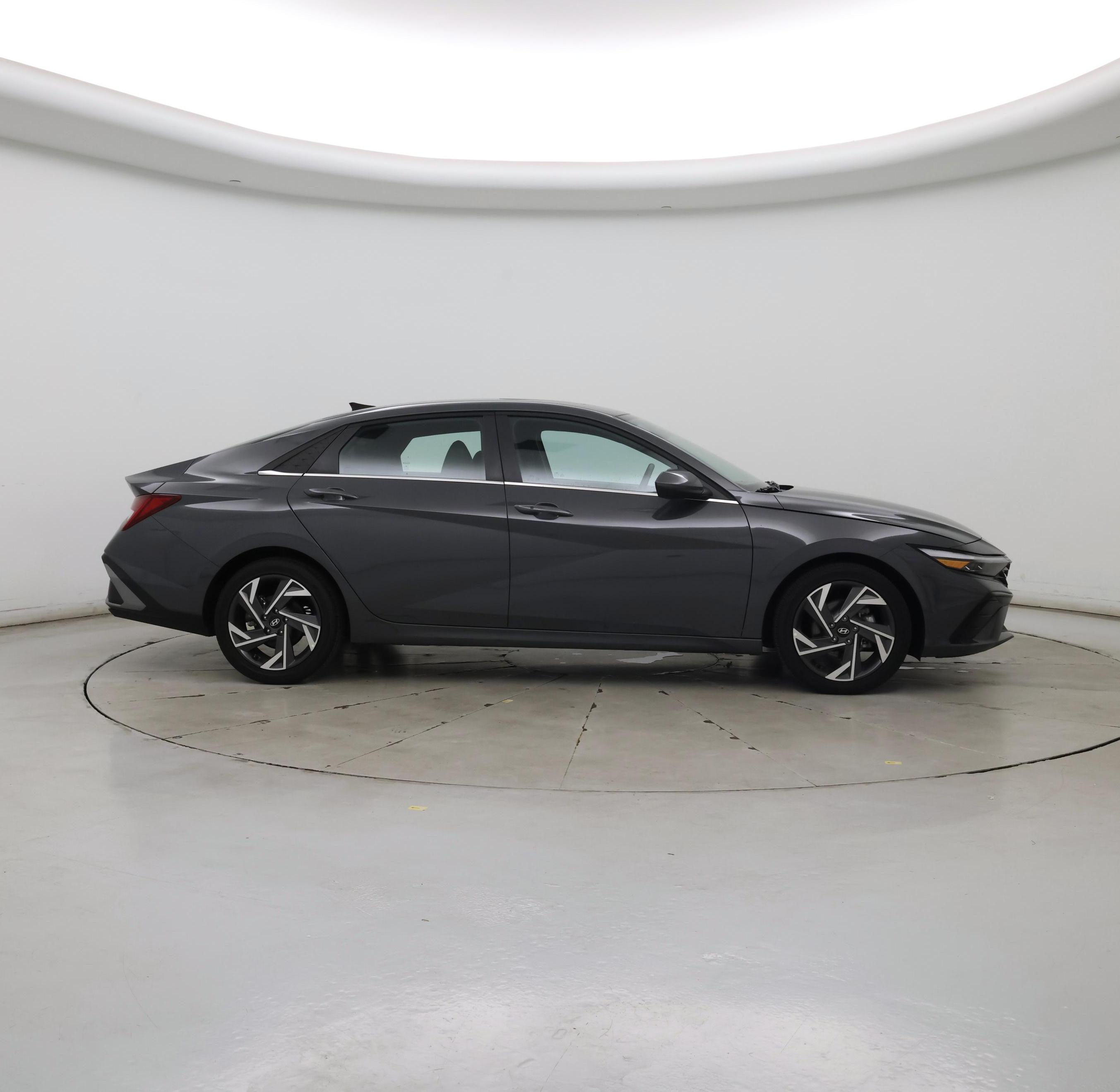 Thumbnail: 2025 Hyundai Elantra - 7