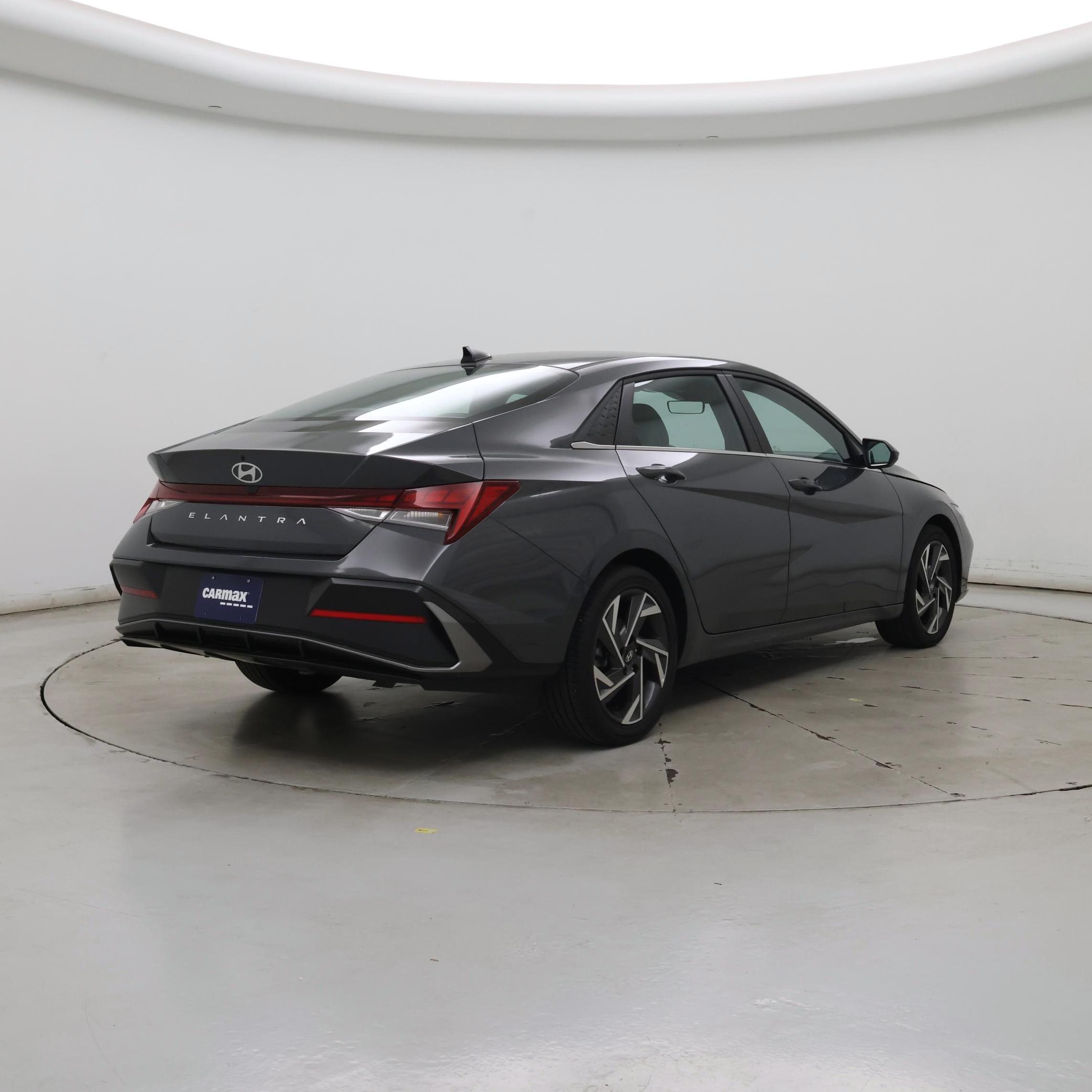 Thumbnail: 2025 Hyundai Elantra - 8